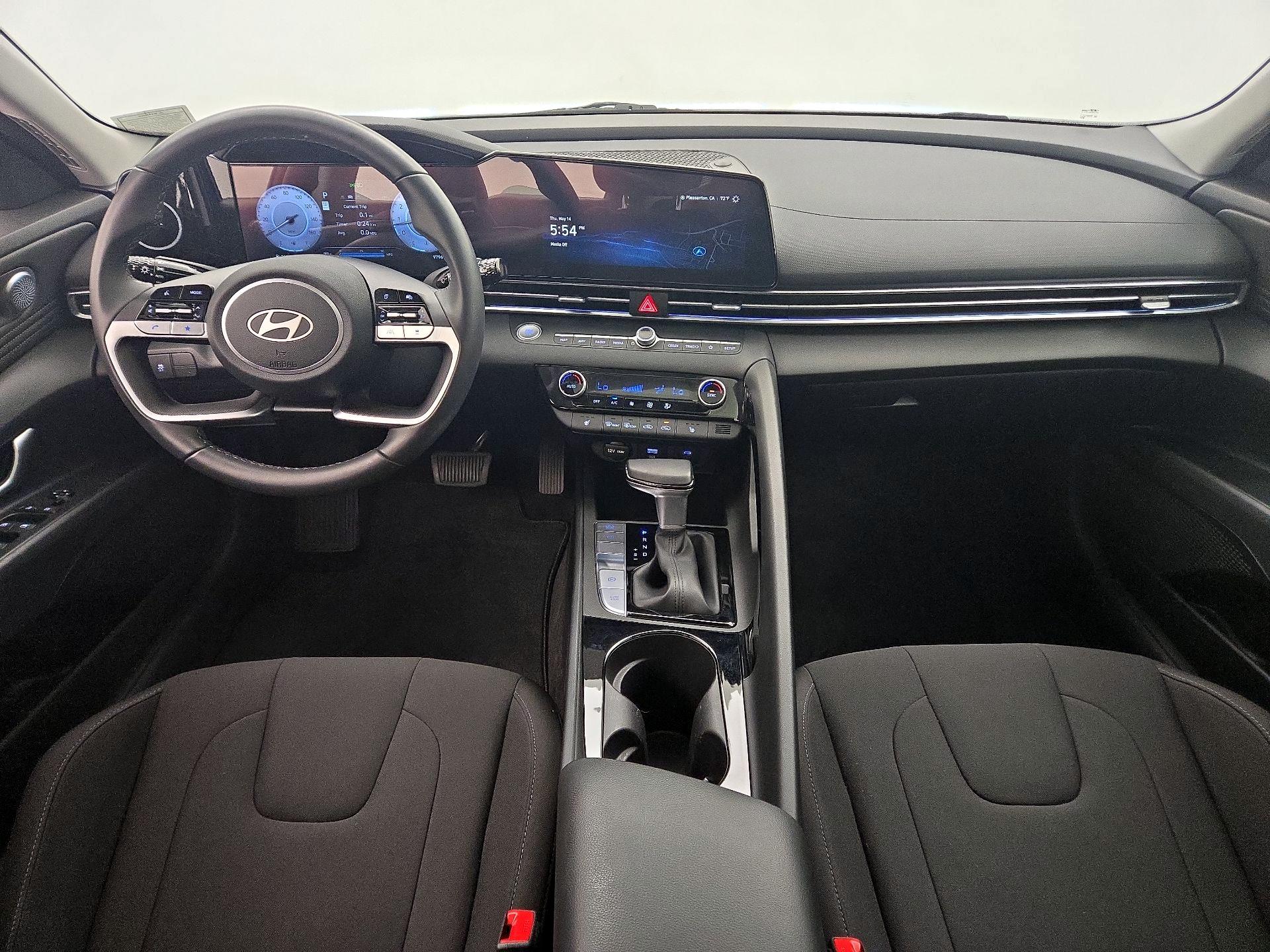 Thumbnail: 2025 Hyundai Elantra - 9