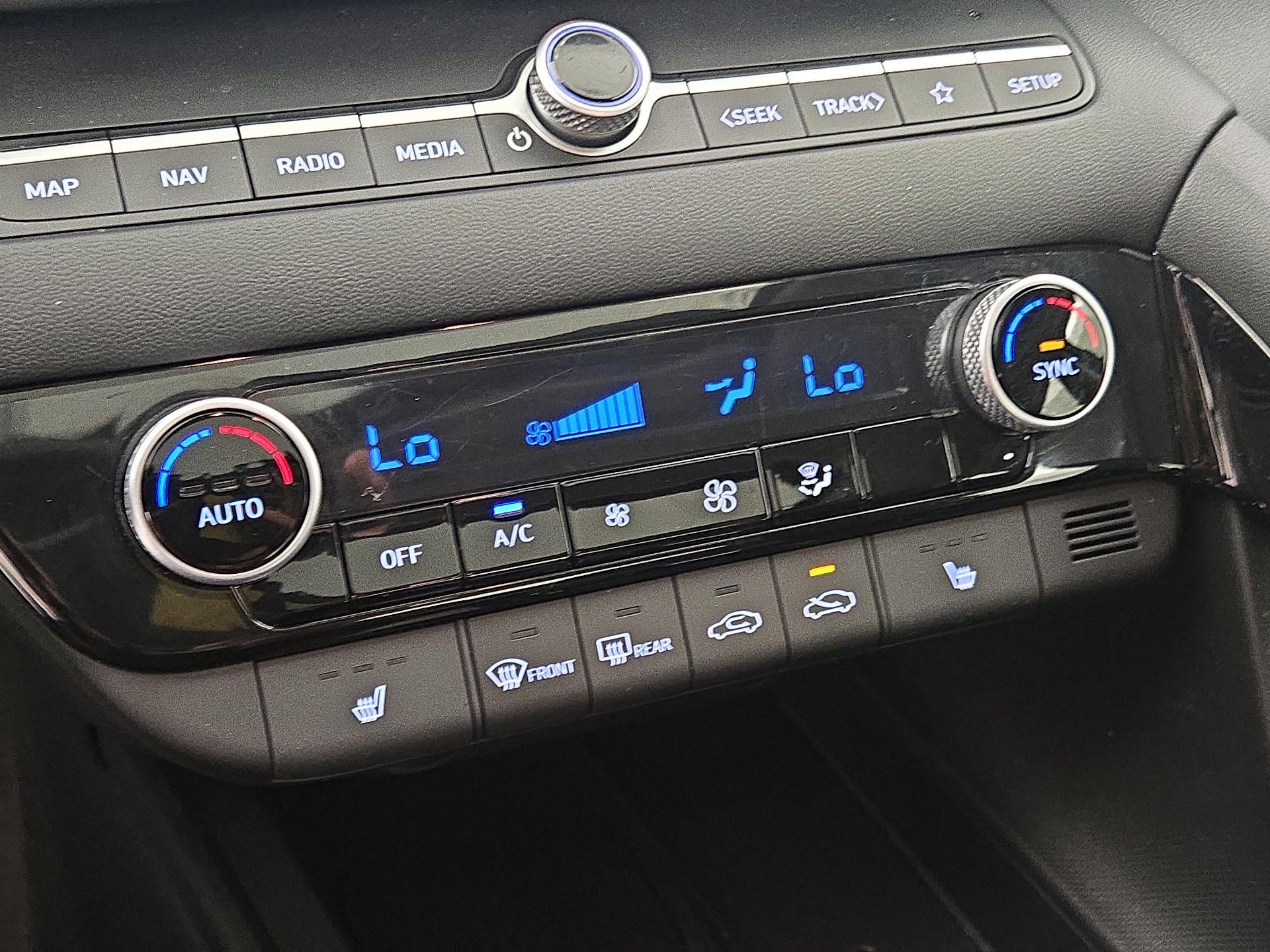 Thumbnail: 2025 Hyundai Elantra - 16