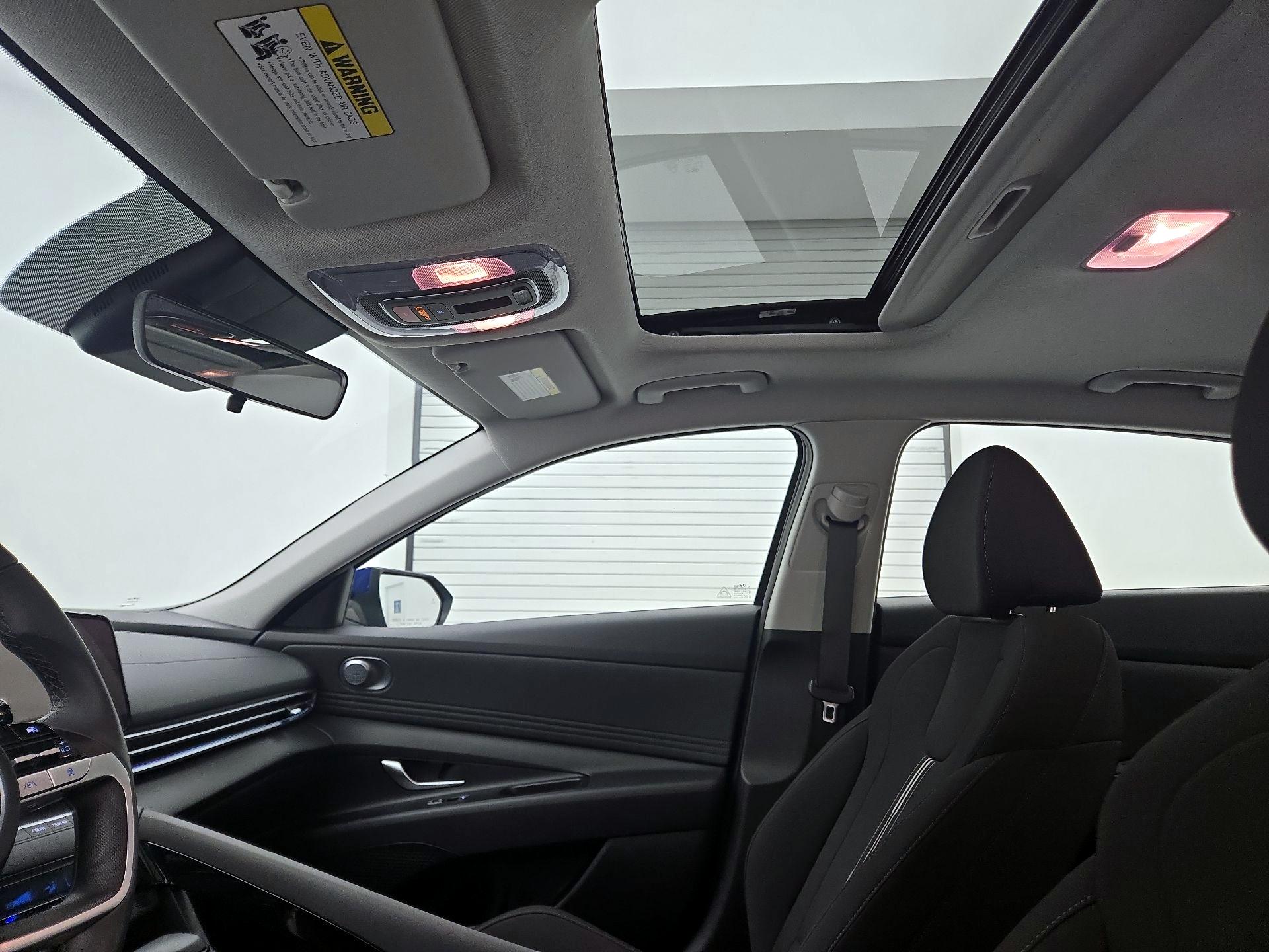 Thumbnail: 2025 Hyundai Elantra - 19