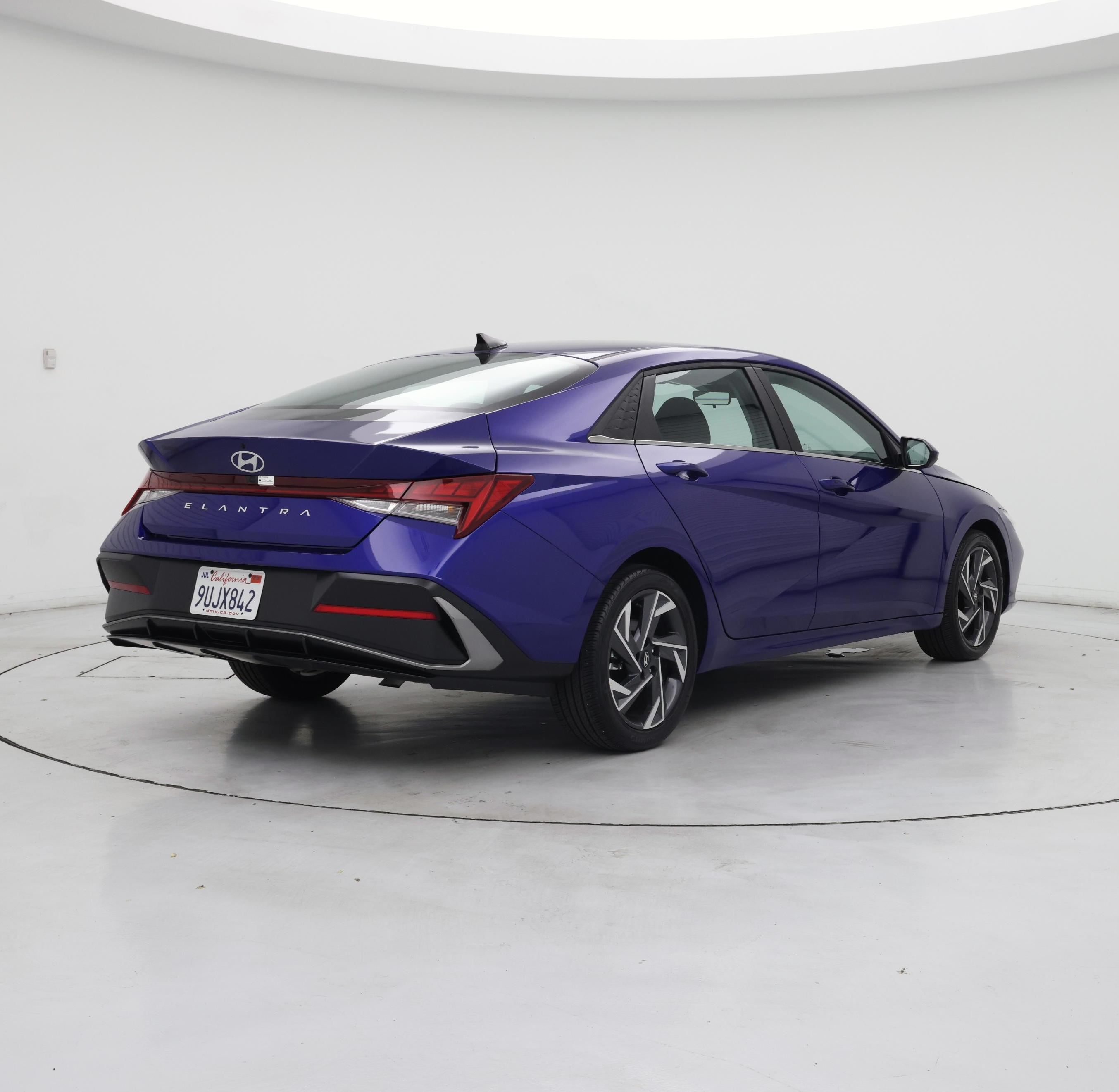 Thumbnail: 2025 Hyundai Elantra - 8