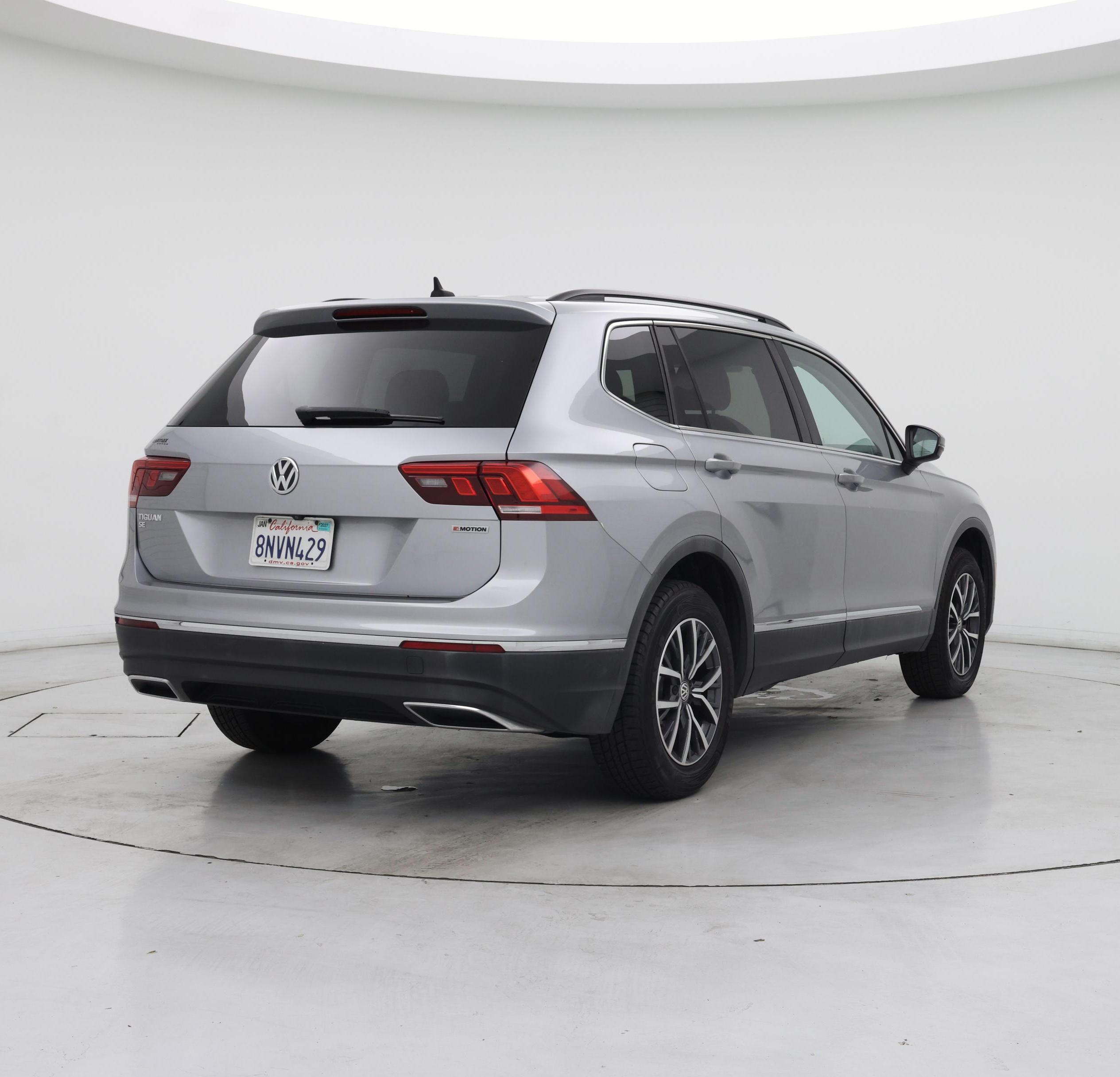 Thumbnail: 2020 Volkswagen Tiguan - 8