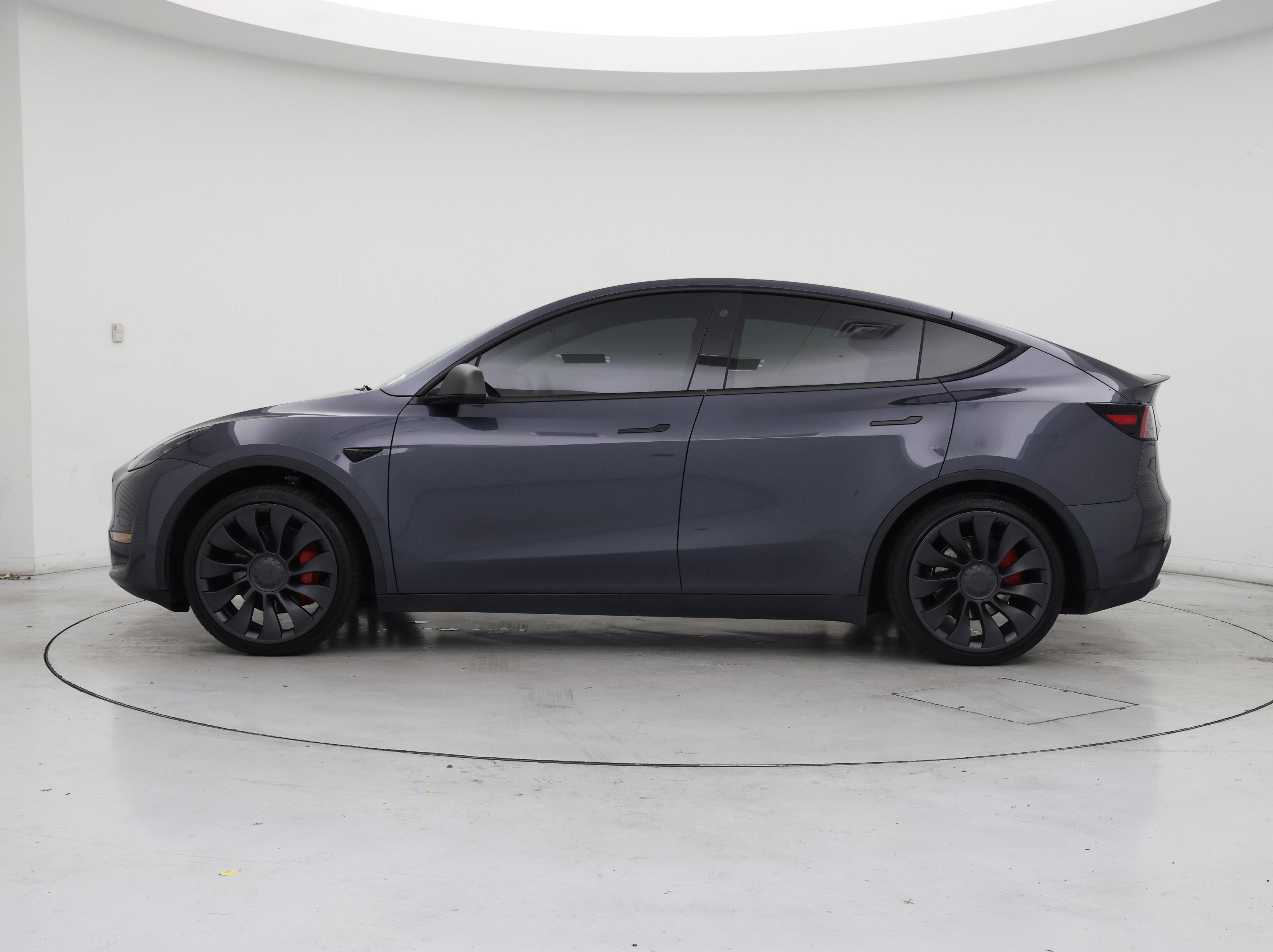 Thumbnail: 2022 Tesla Model Y - 3