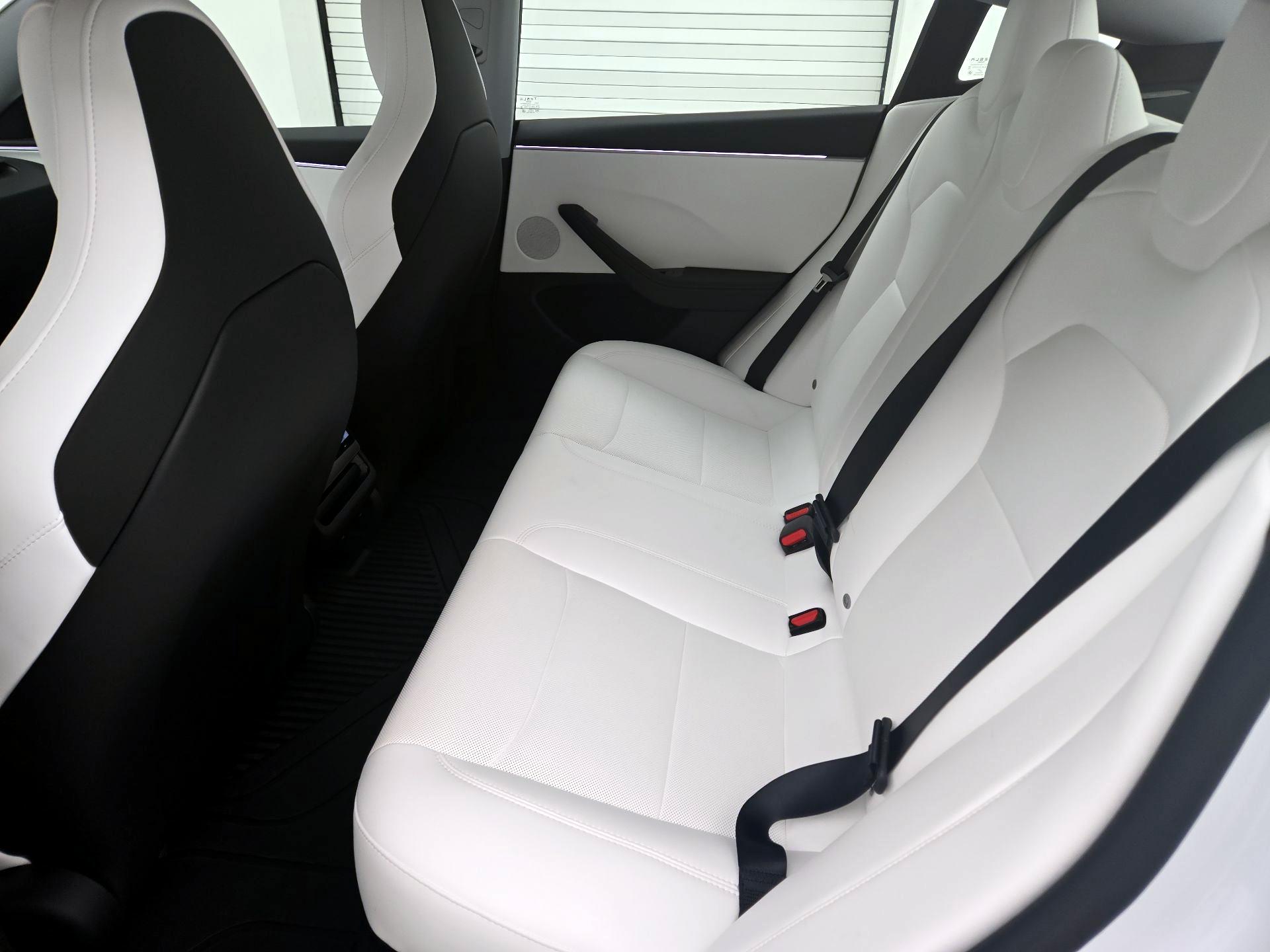Thumbnail: 2025 Tesla Model 3 - 19