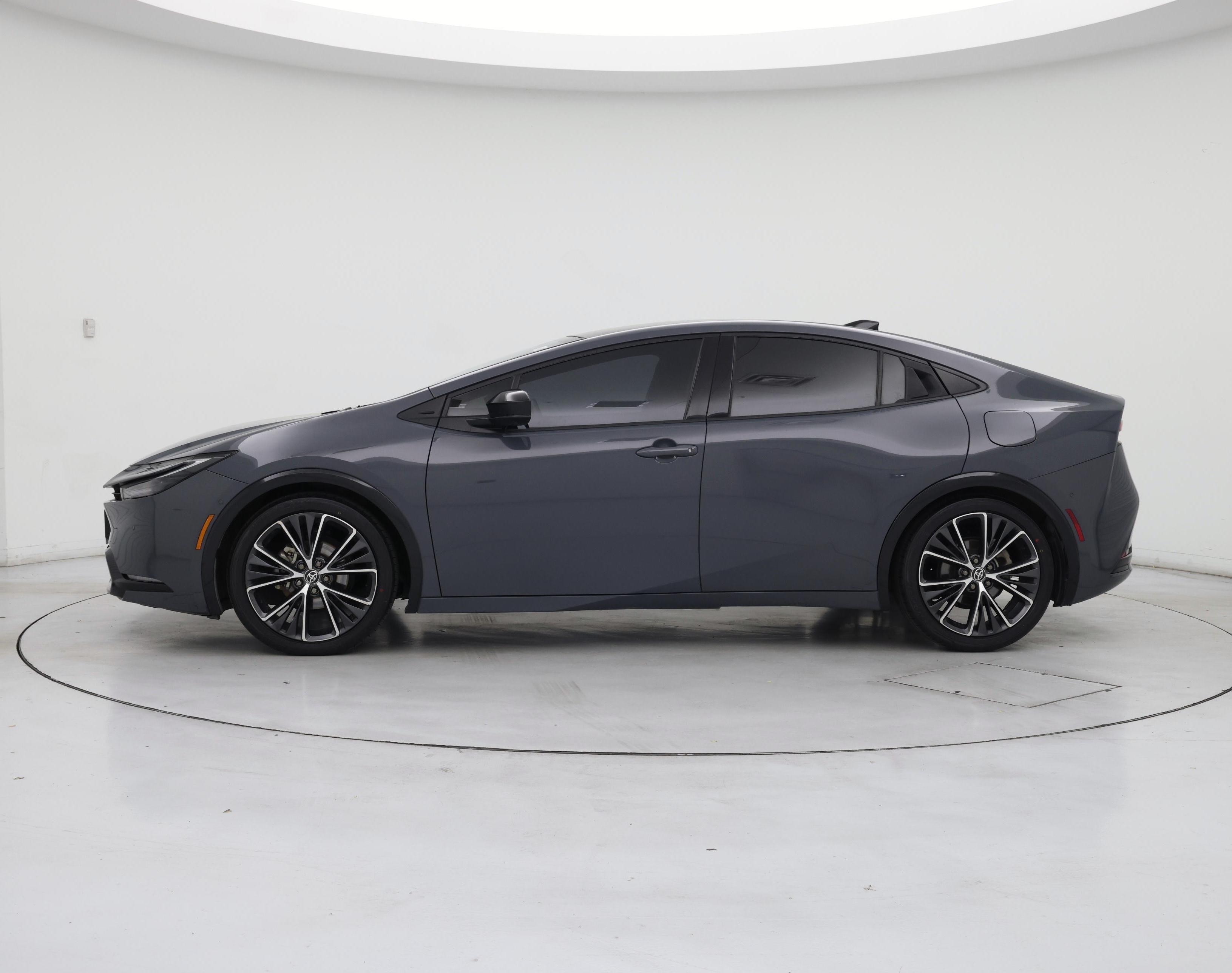 Thumbnail: 2023 Toyota Prius - 3