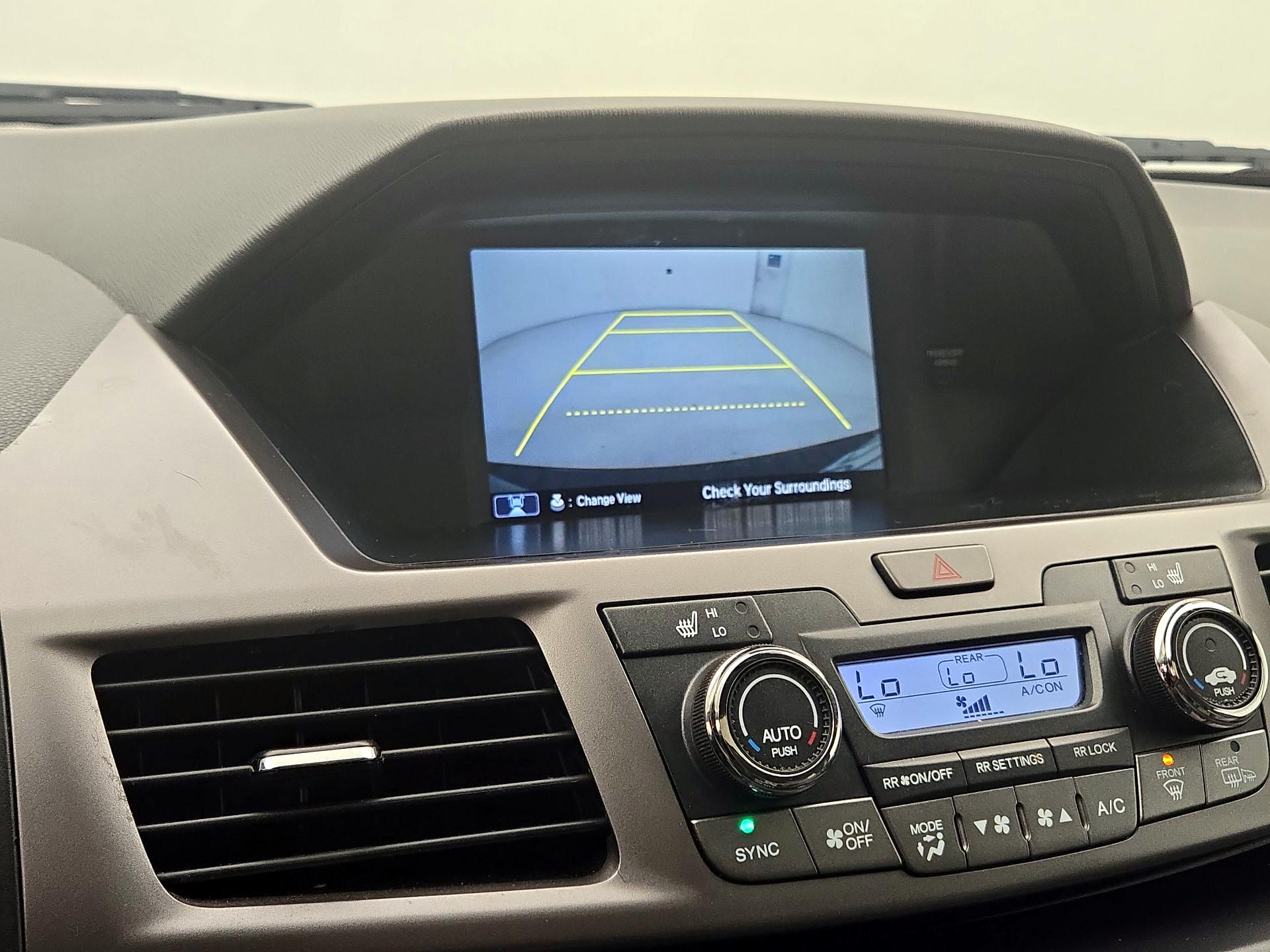 Thumbnail: 2015 Honda Odyssey - 15
