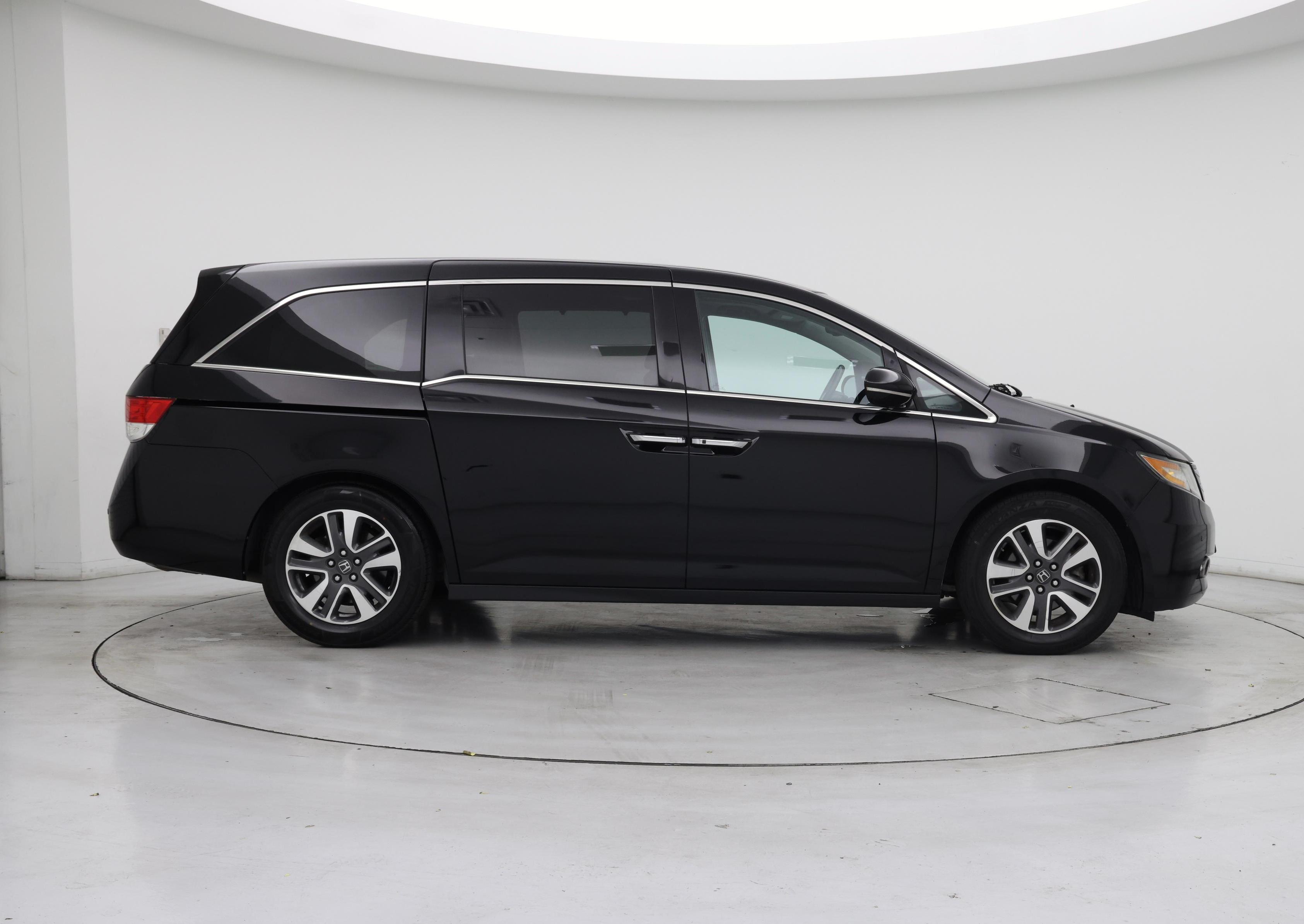Thumbnail: 2015 Honda Odyssey - 7