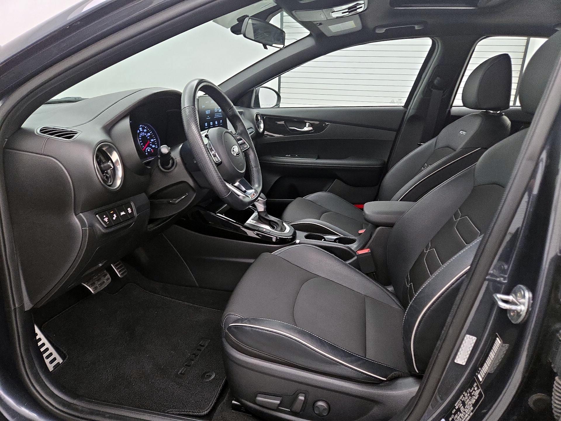 Thumbnail: 2021 Kia Forte - 11