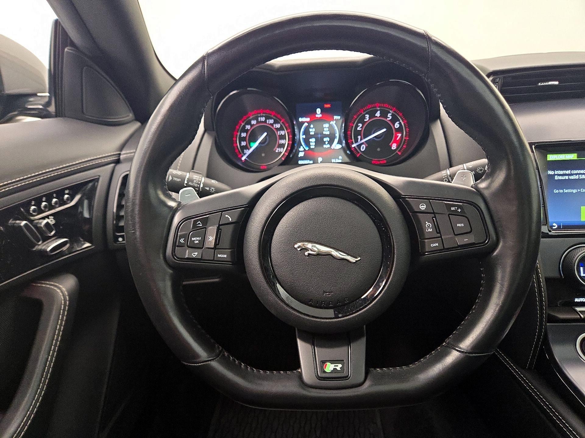 Thumbnail: 2018 Jaguar F-Type - 10