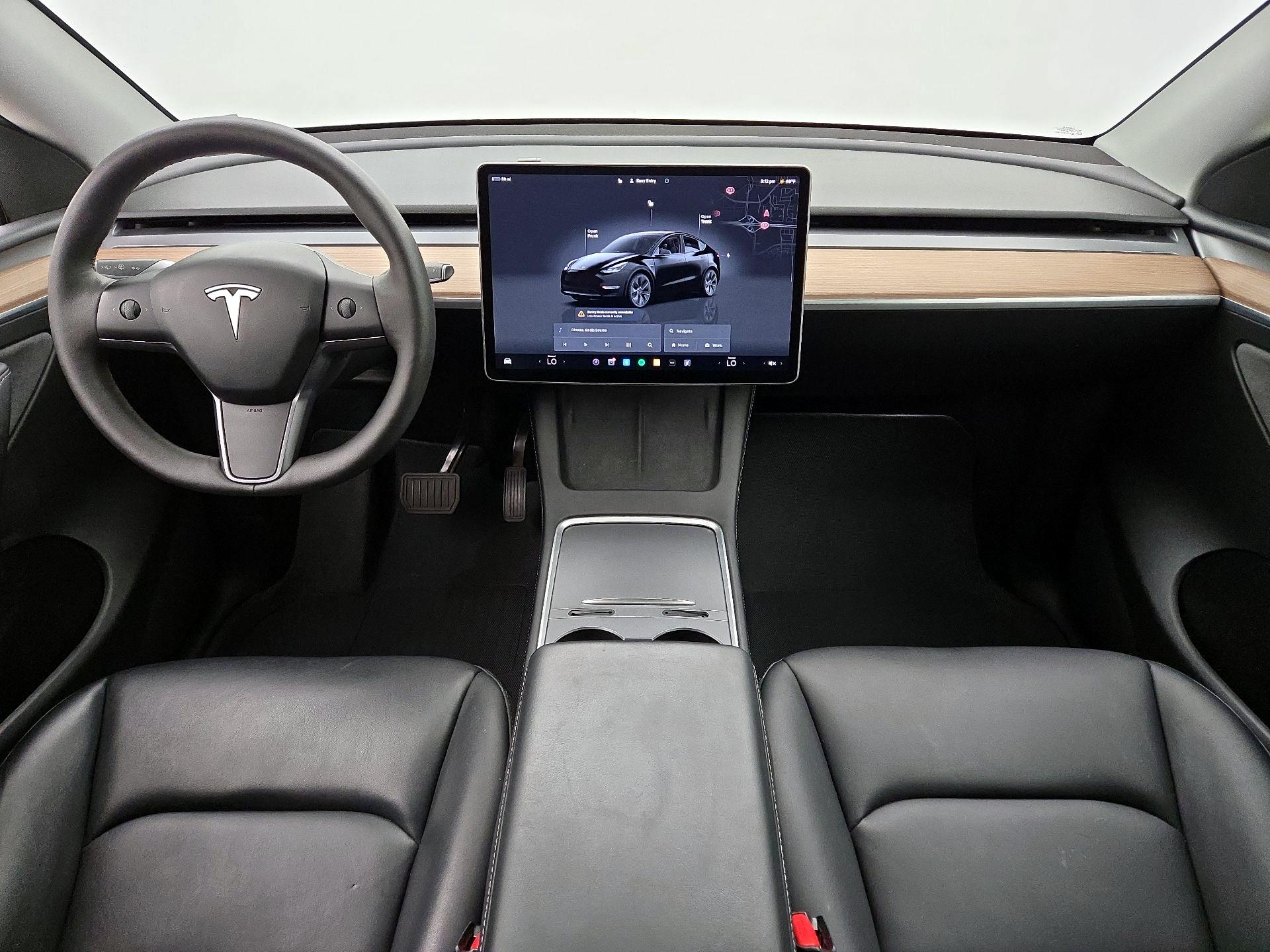 Thumbnail: 2025 Tesla Model Y - 9