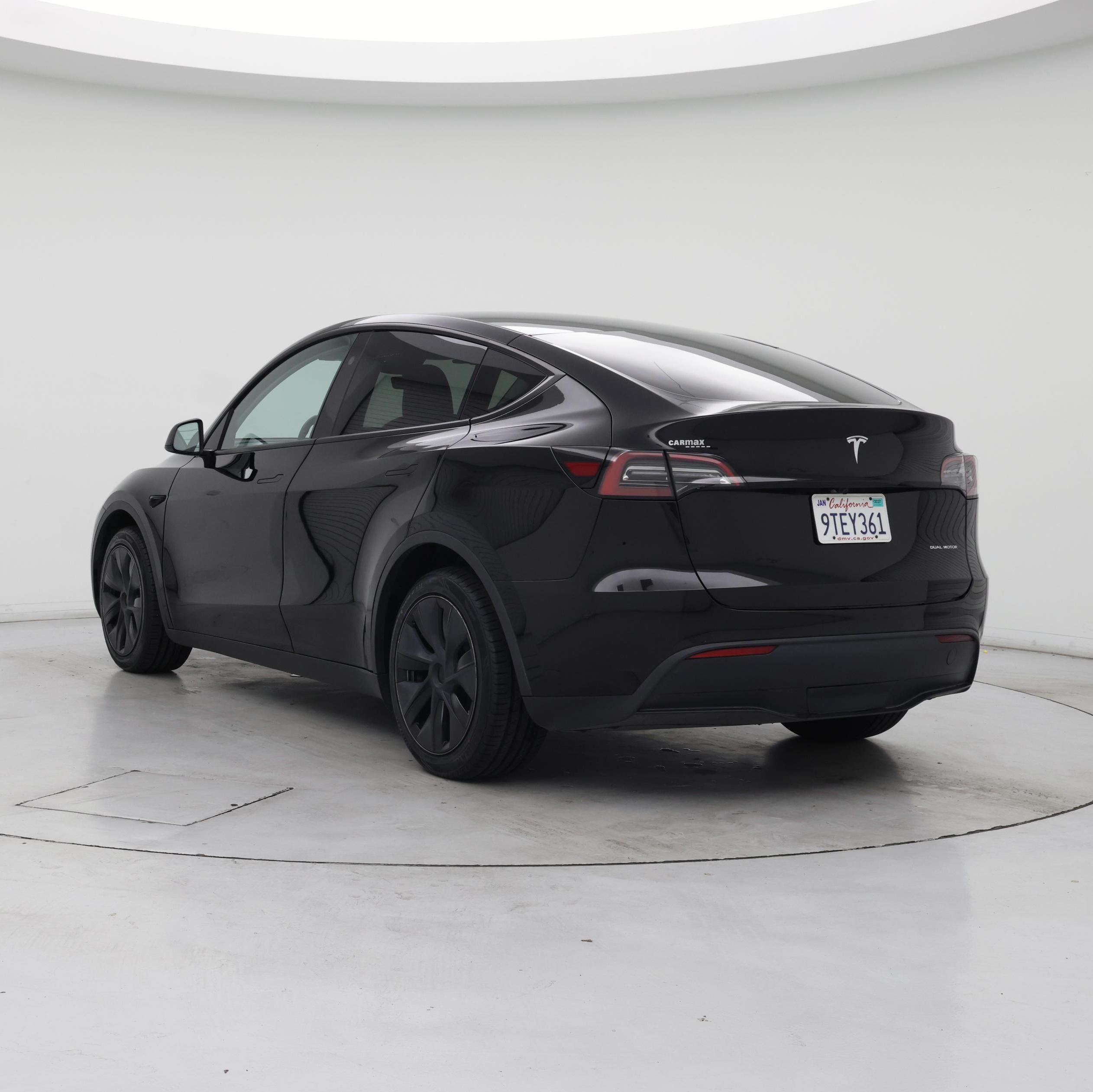 Thumbnail: 2025 Tesla Model Y - 2