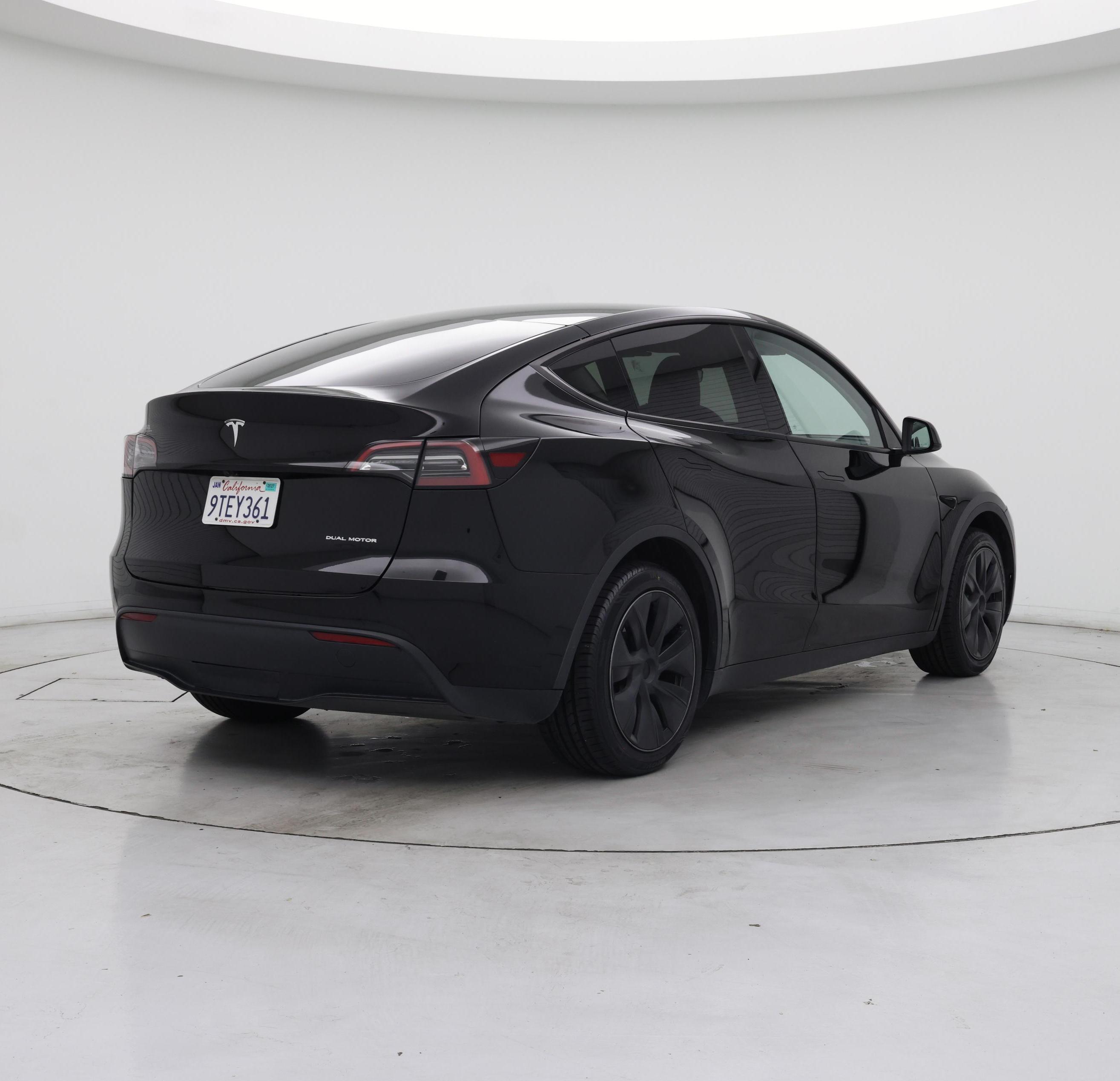 Thumbnail: 2025 Tesla Model Y - 8