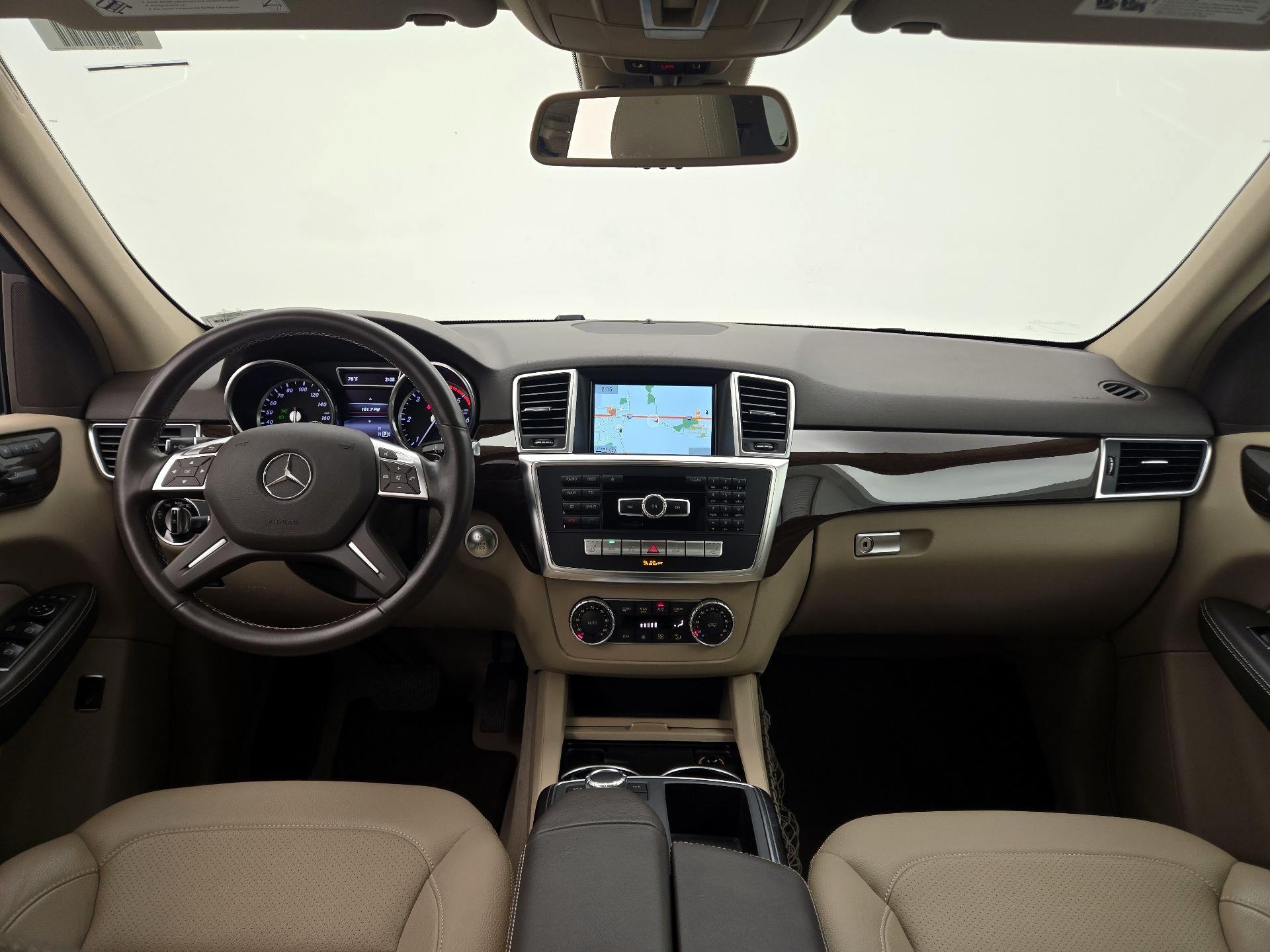 Thumbnail: 2015 Mercedes-Benz M-Class - 9