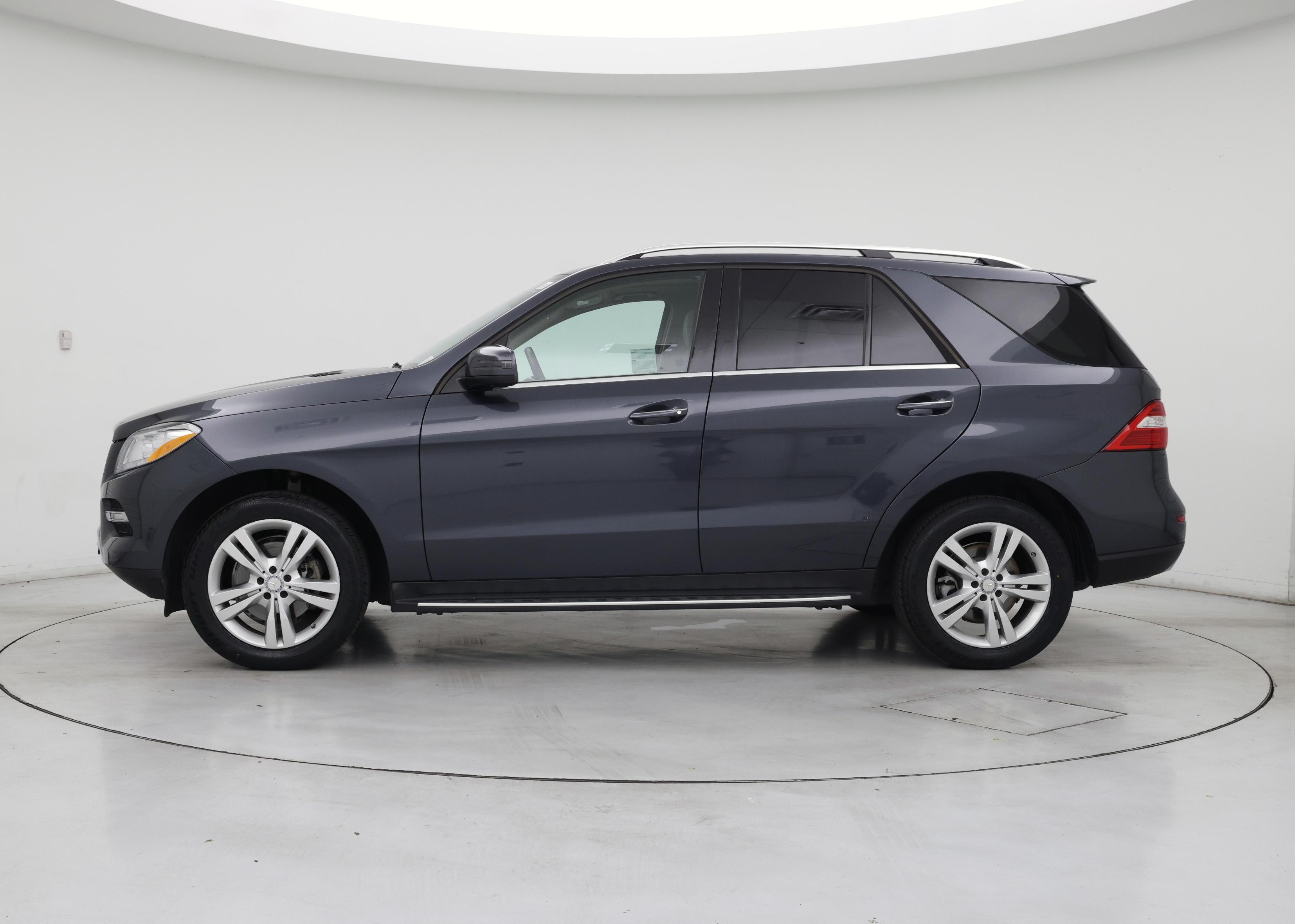 Thumbnail: 2015 Mercedes-Benz M-Class - 3
