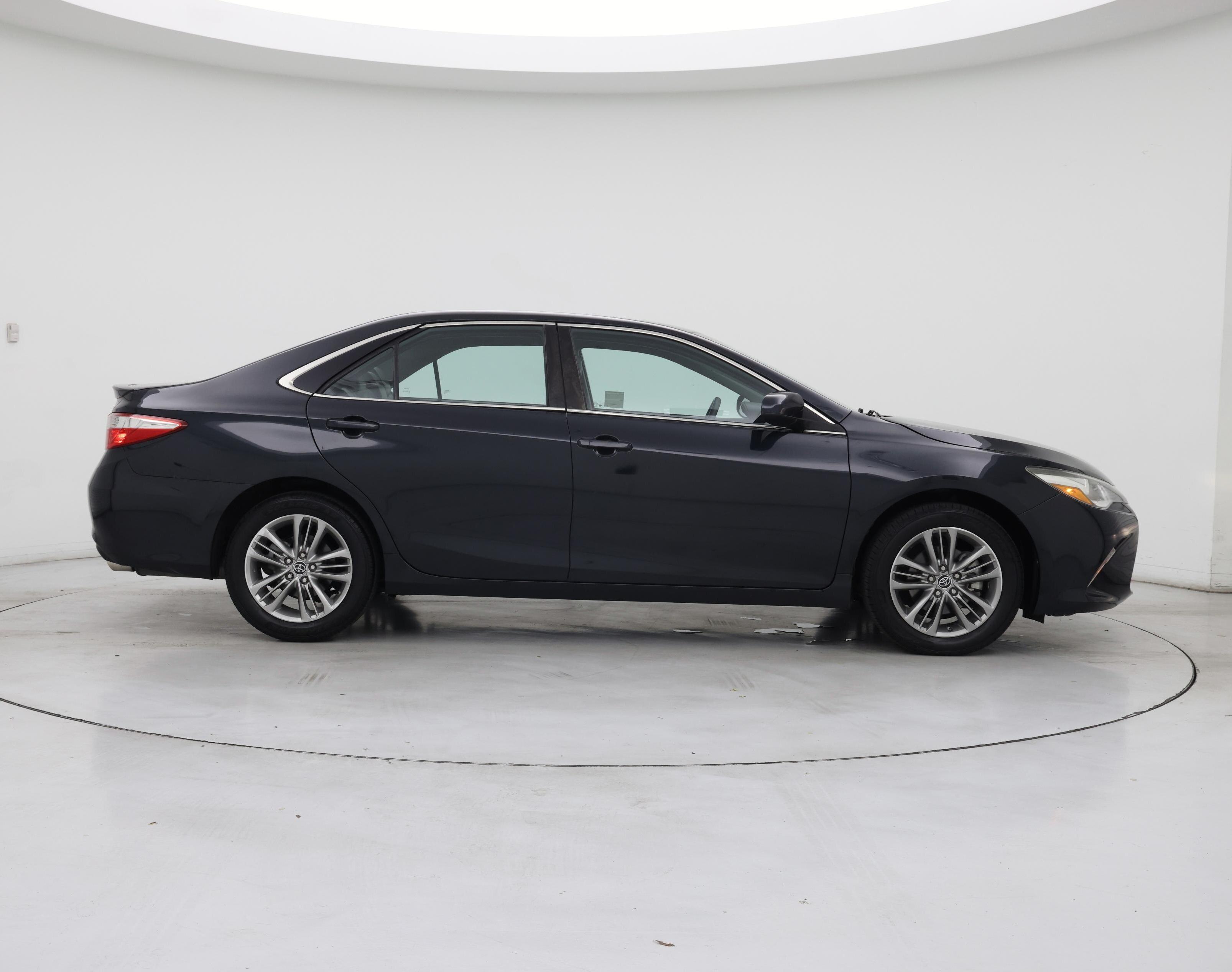 Thumbnail: 2016 Toyota Camry - 7