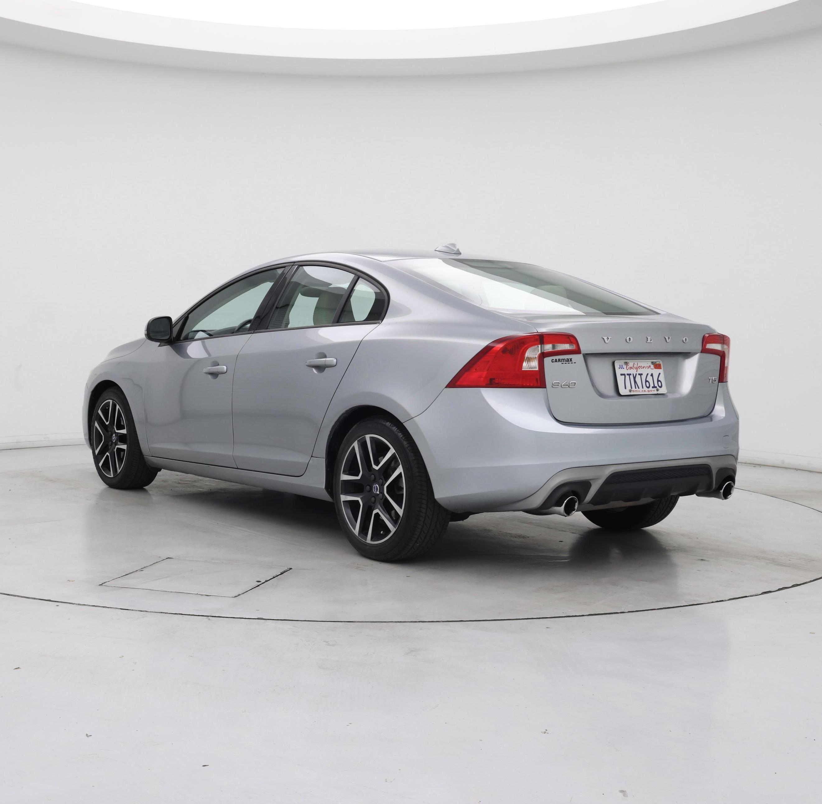 Thumbnail: 2017 Volvo S60 - 2