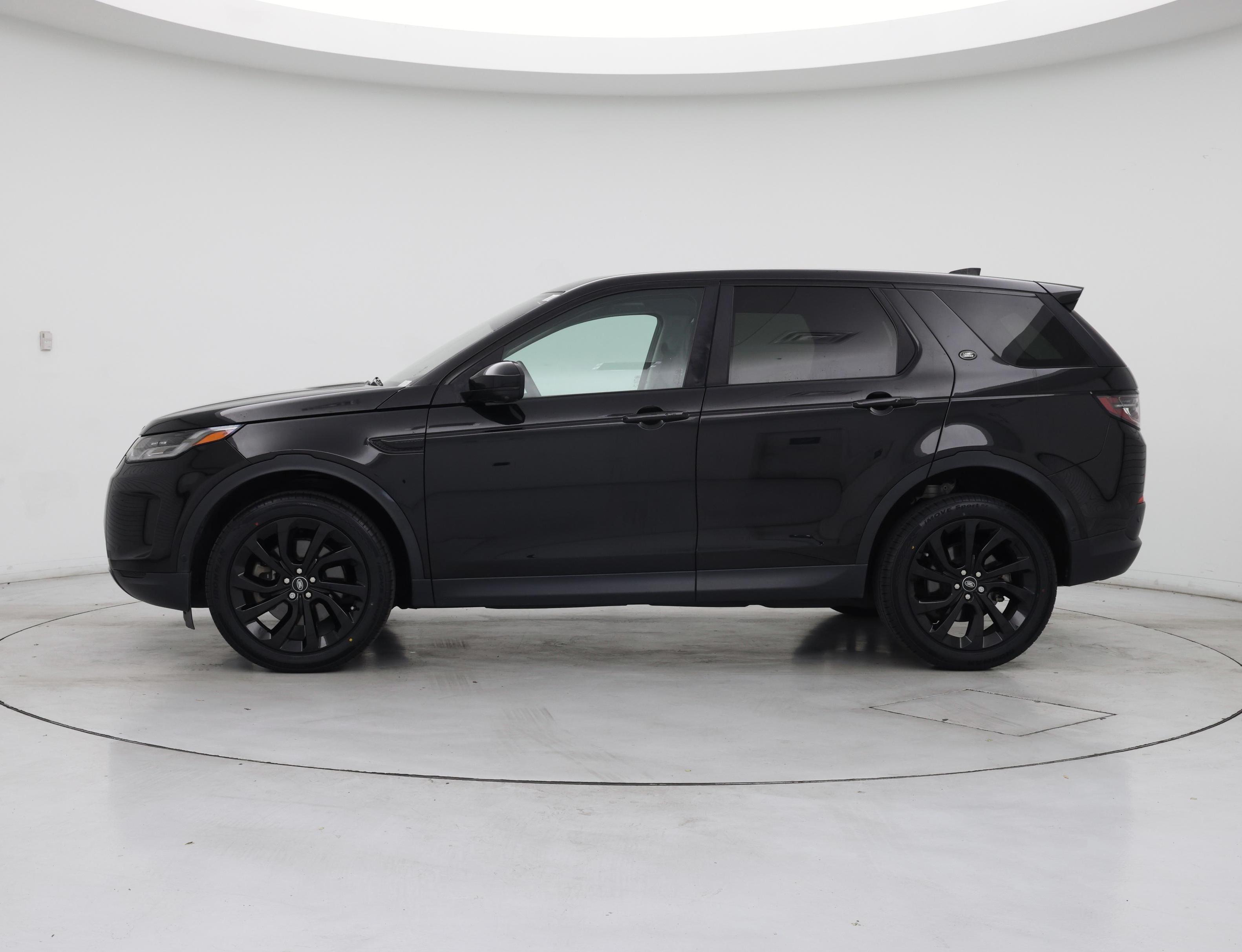 Thumbnail: 2021 Land Rover Discovery Sport - 3