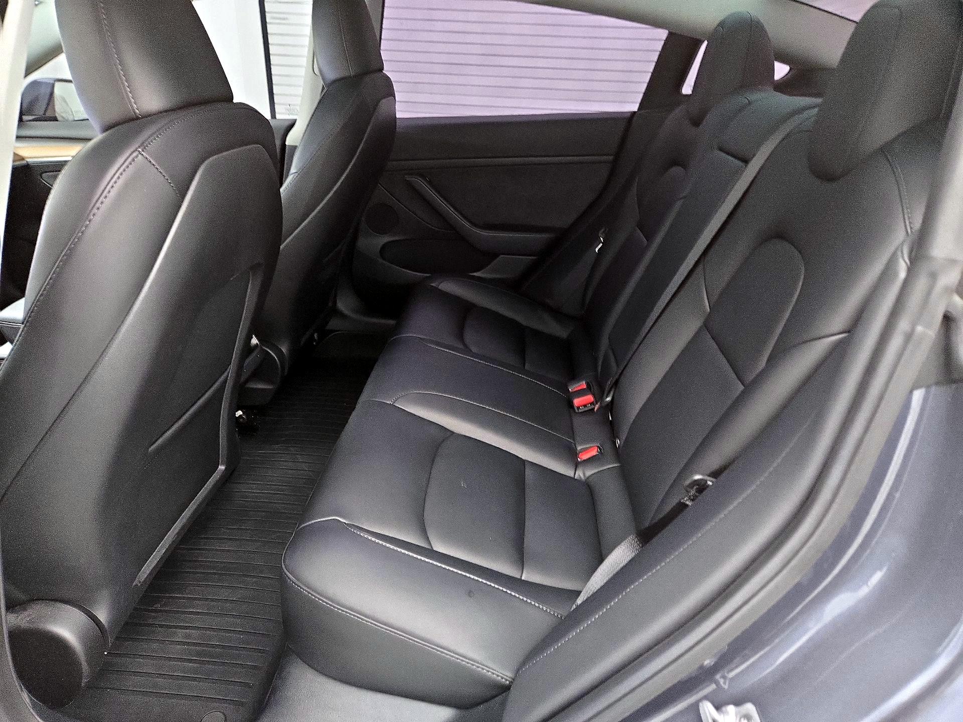 Thumbnail: 2023 Tesla Model 3 - 19