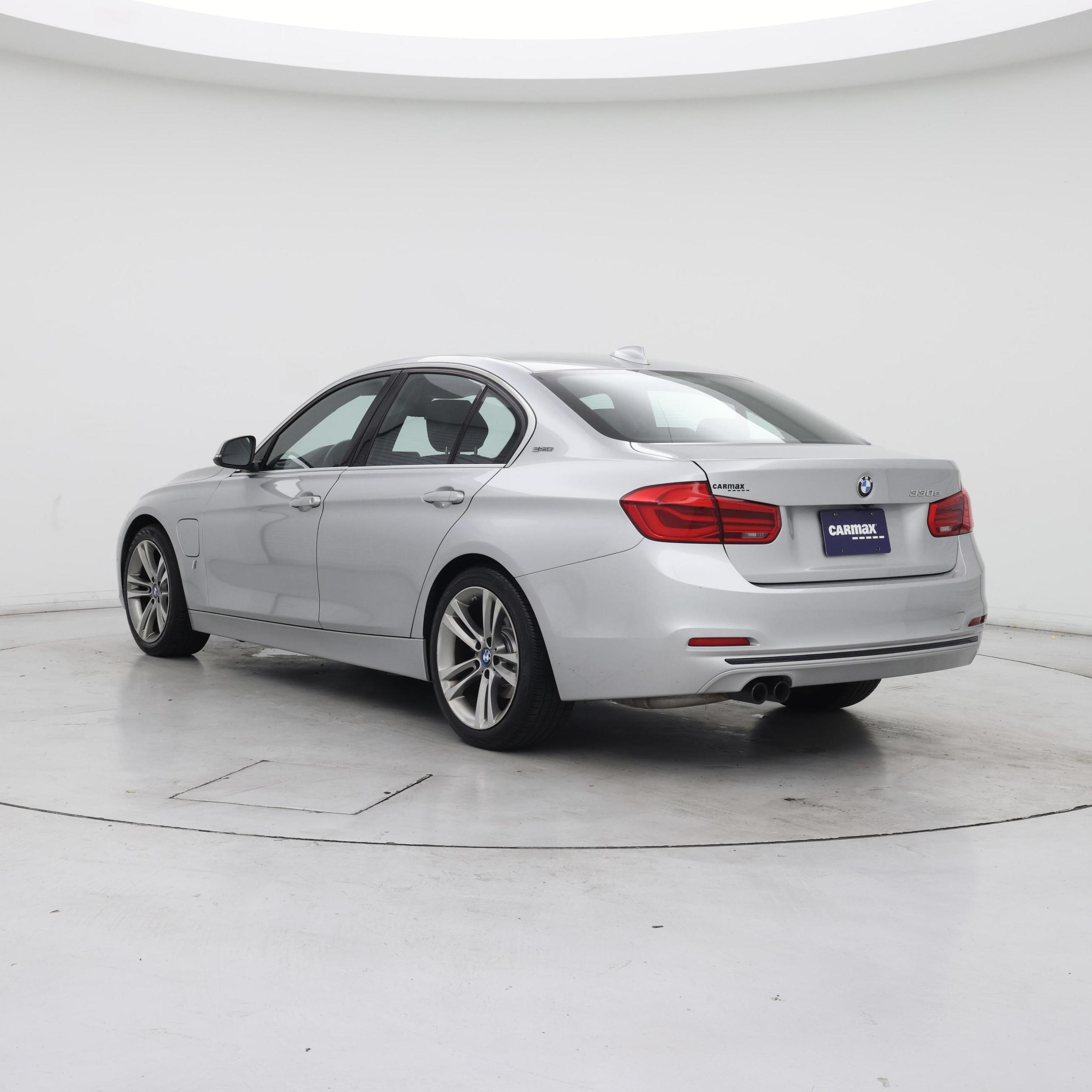 Thumbnail: 2018 BMW 3 Series - 2