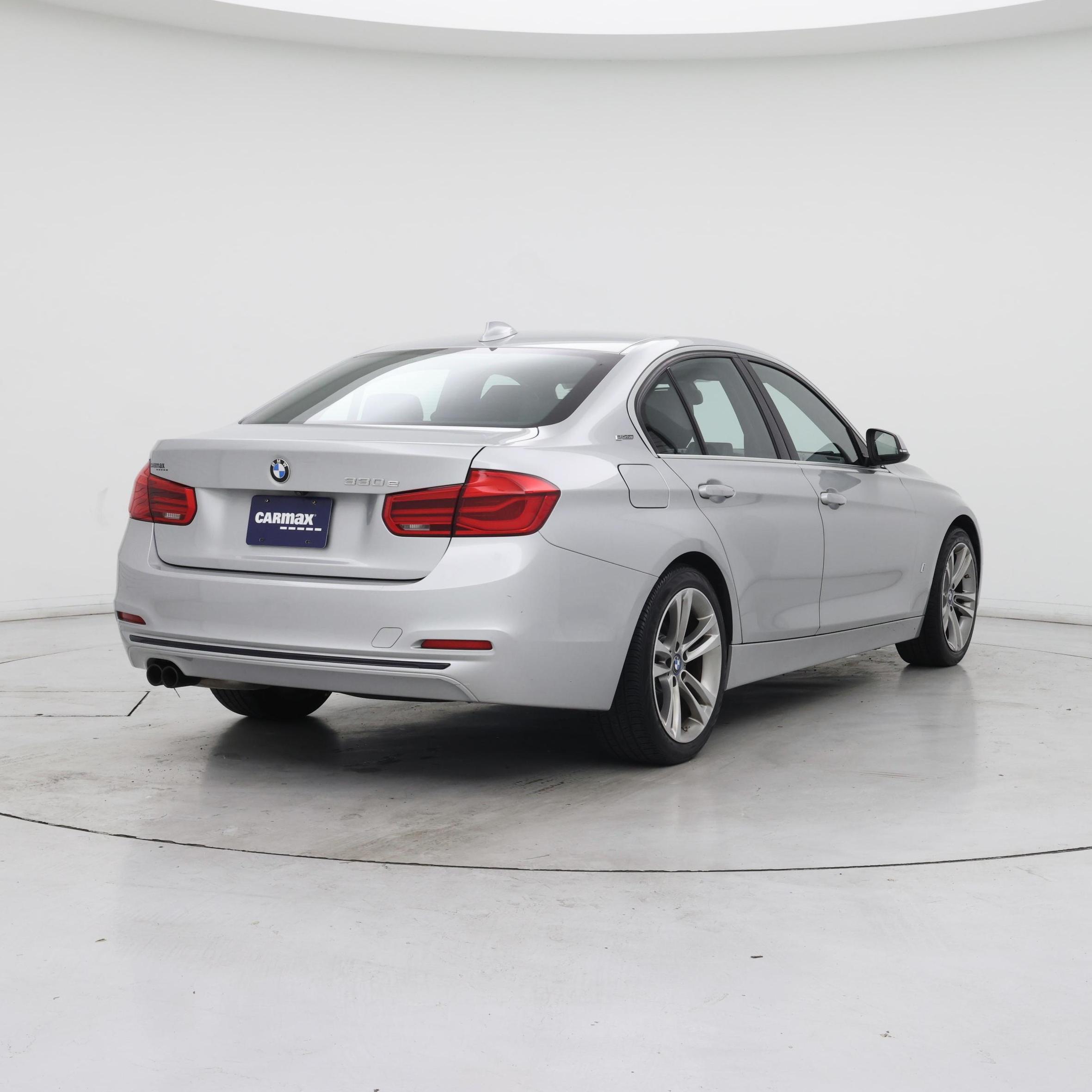 Thumbnail: 2018 BMW 3 Series - 8
