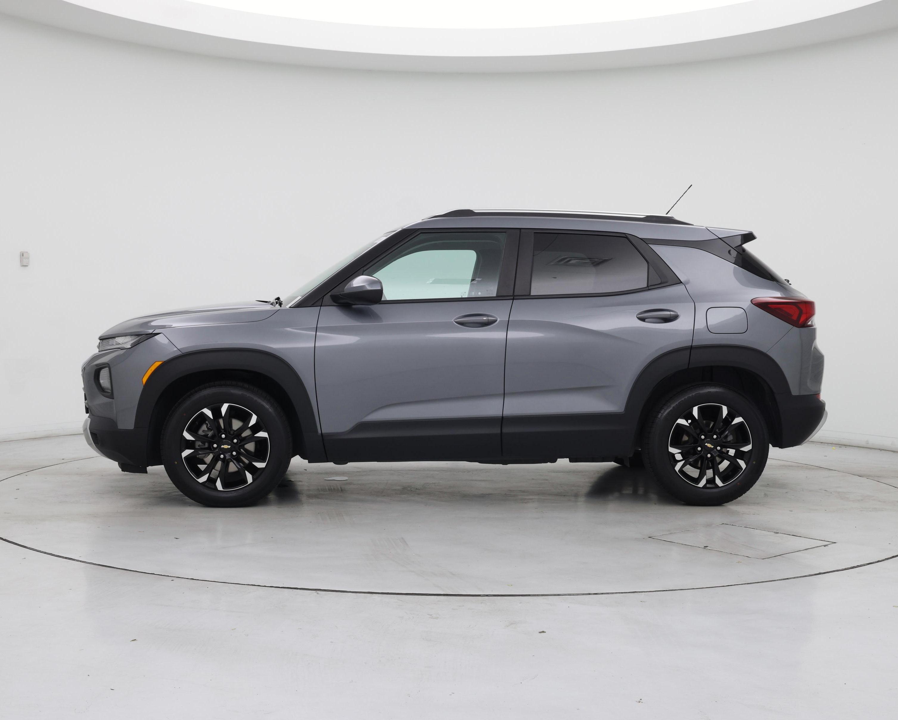 Thumbnail: 2022 Chevrolet TrailBlazer - 3