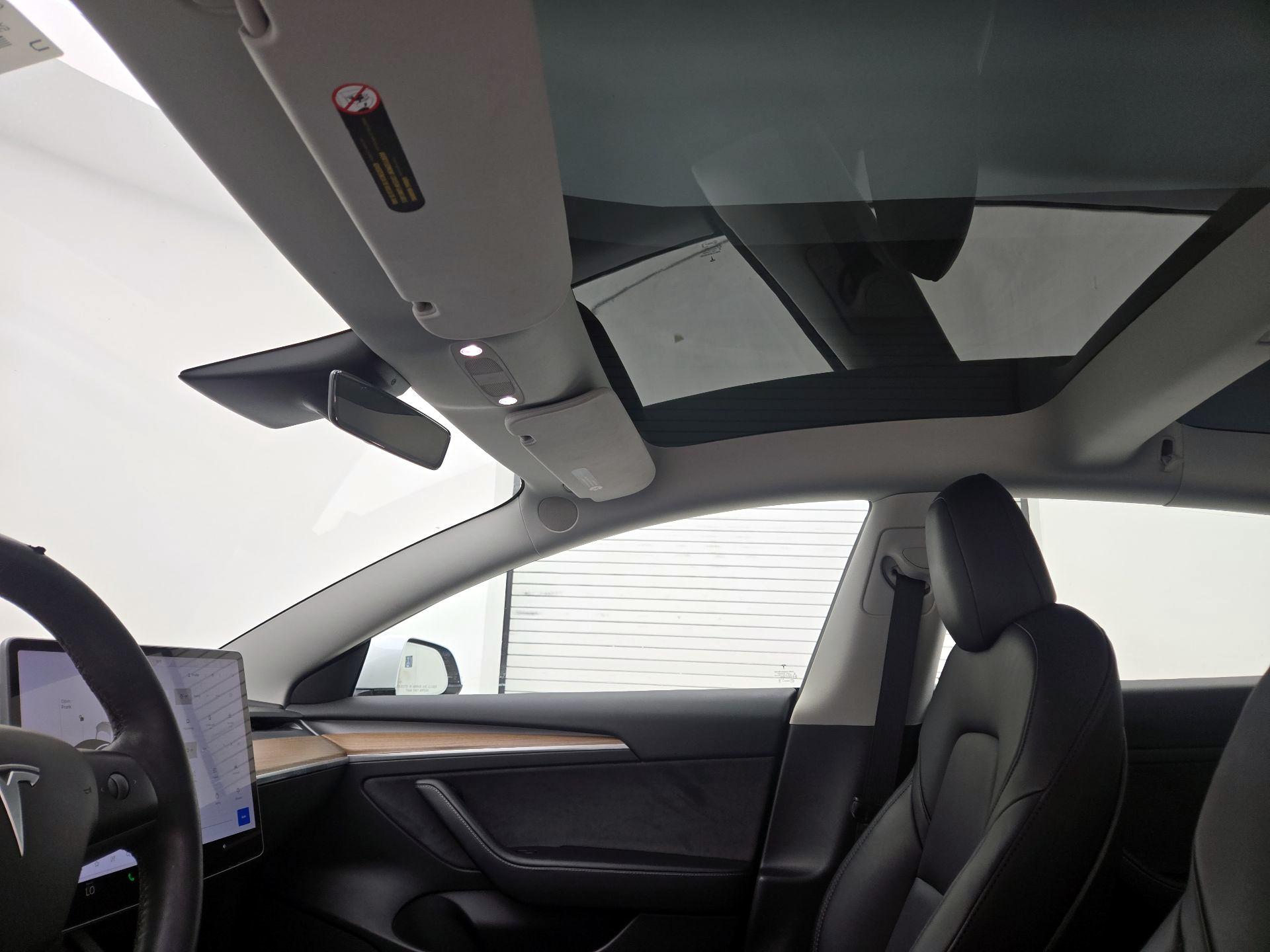 Thumbnail: 2022 Tesla Model 3 - 18