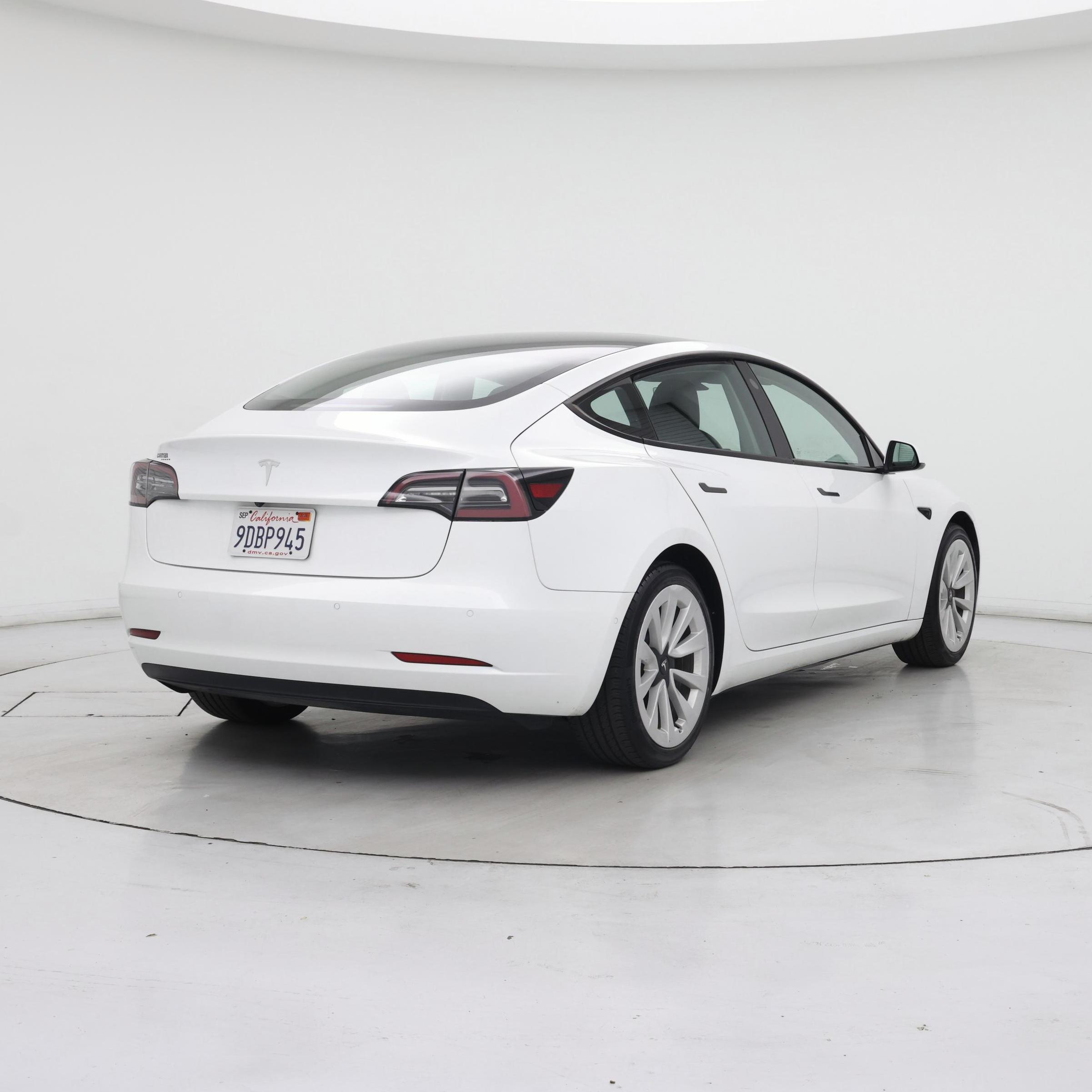 Thumbnail: 2022 Tesla Model 3 - 8