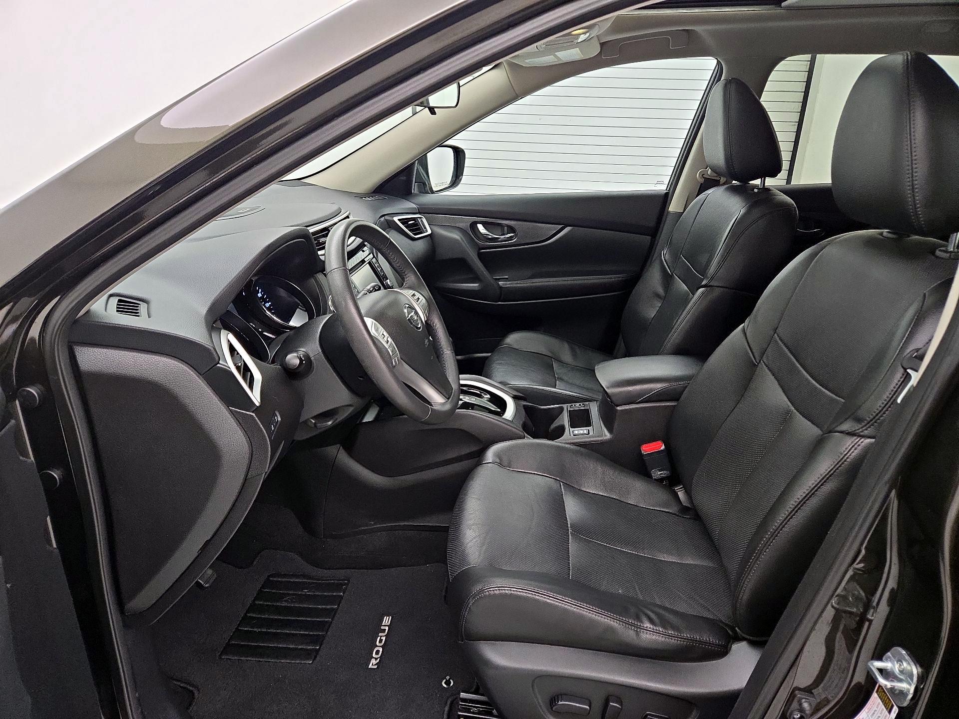 Thumbnail: 2015 Nissan Rogue - 11