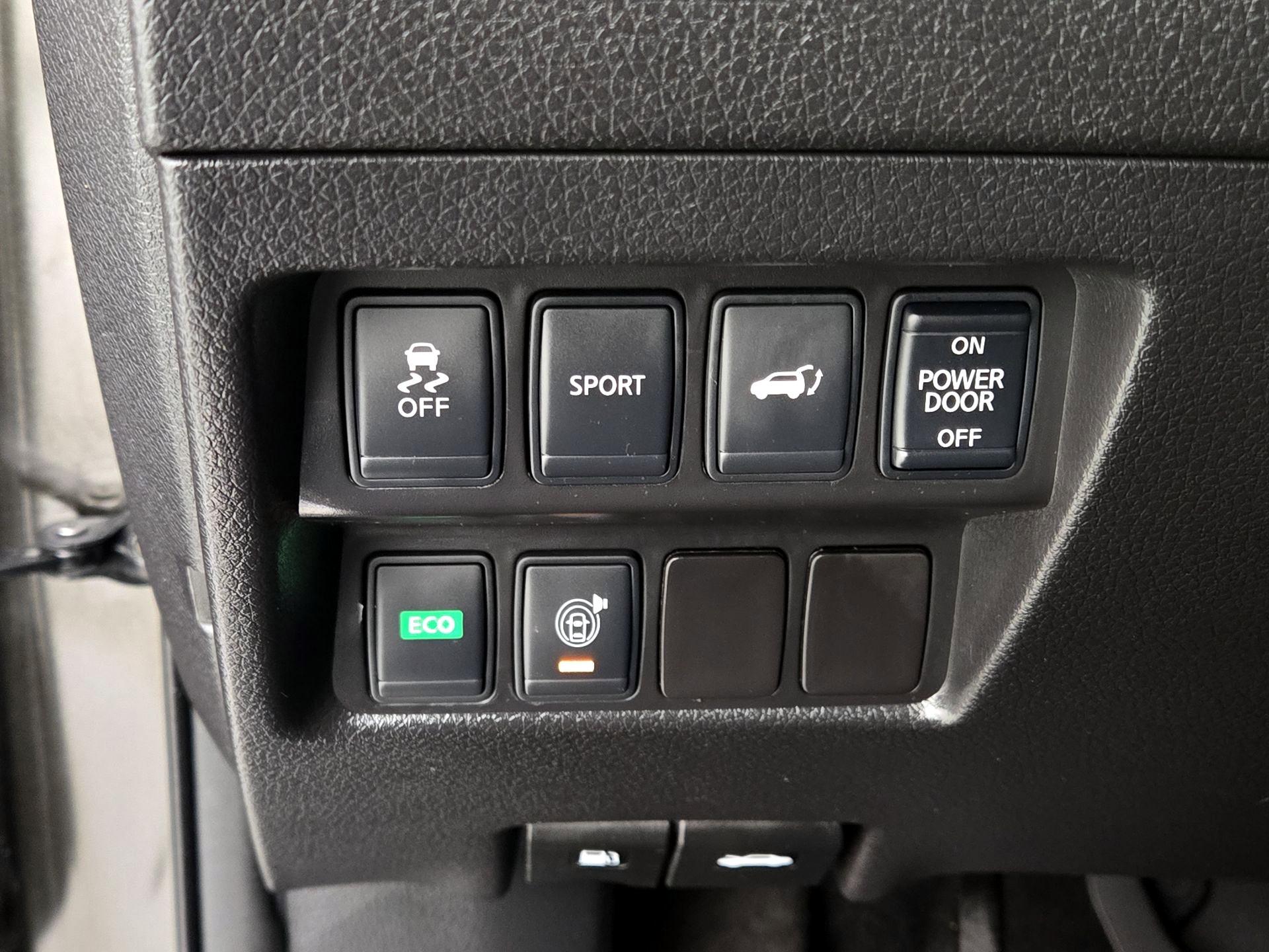 Thumbnail: 2015 Nissan Rogue - 13