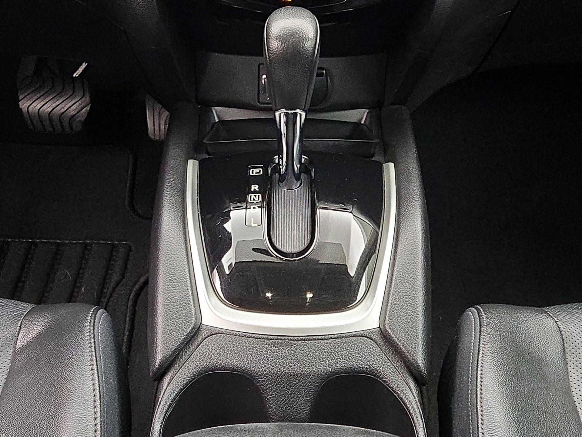 Thumbnail: 2015 Nissan Rogue - 17