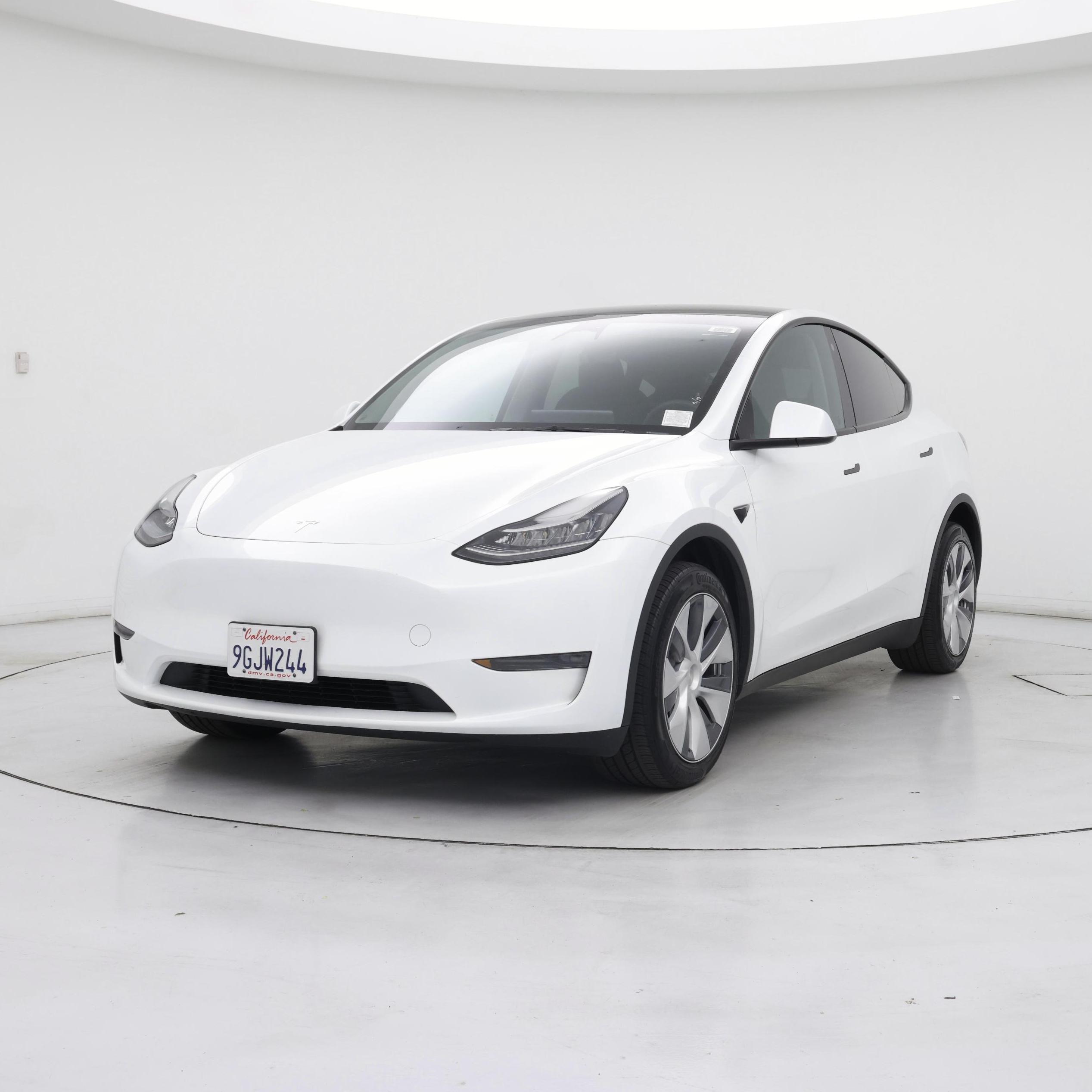 Thumbnail: 2023 Tesla Model Y - 4