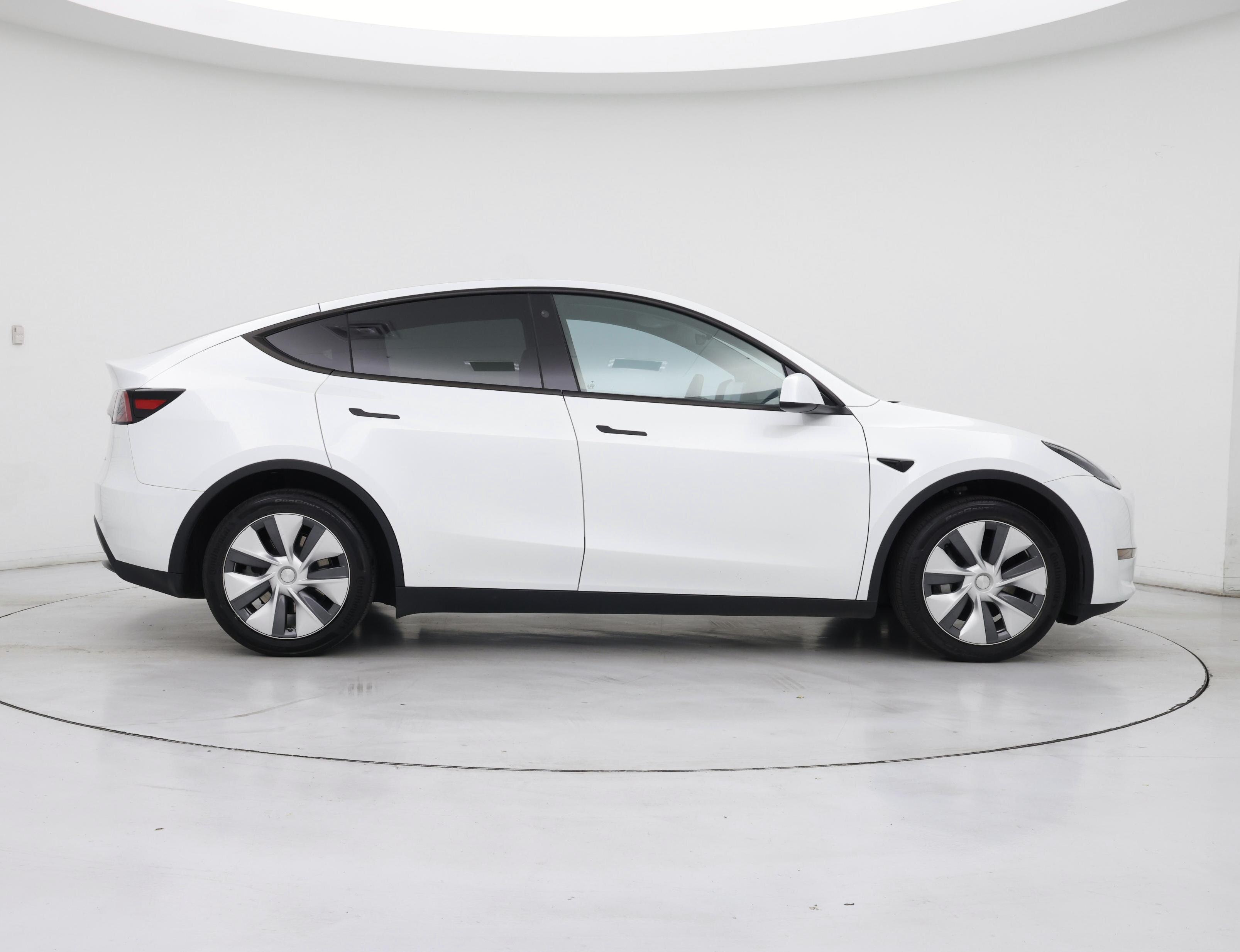 Thumbnail: 2023 Tesla Model Y - 7