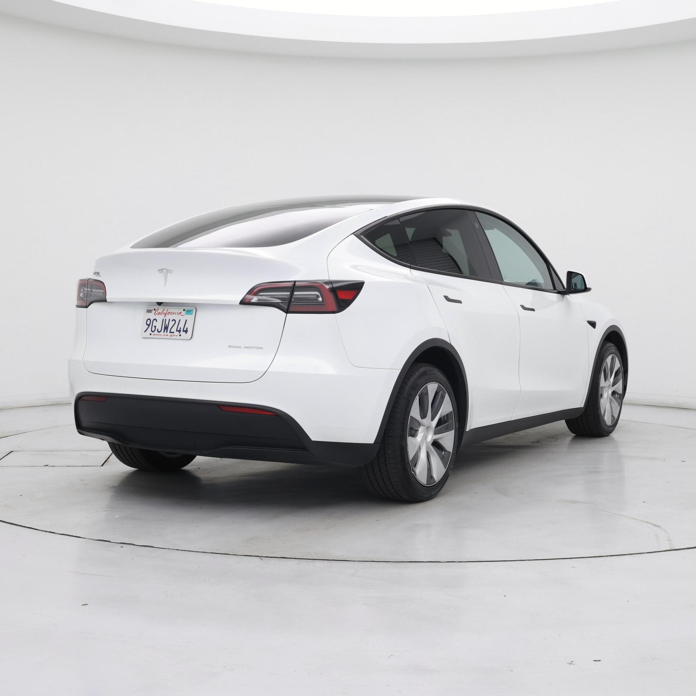 Thumbnail: 2023 Tesla Model Y - 8