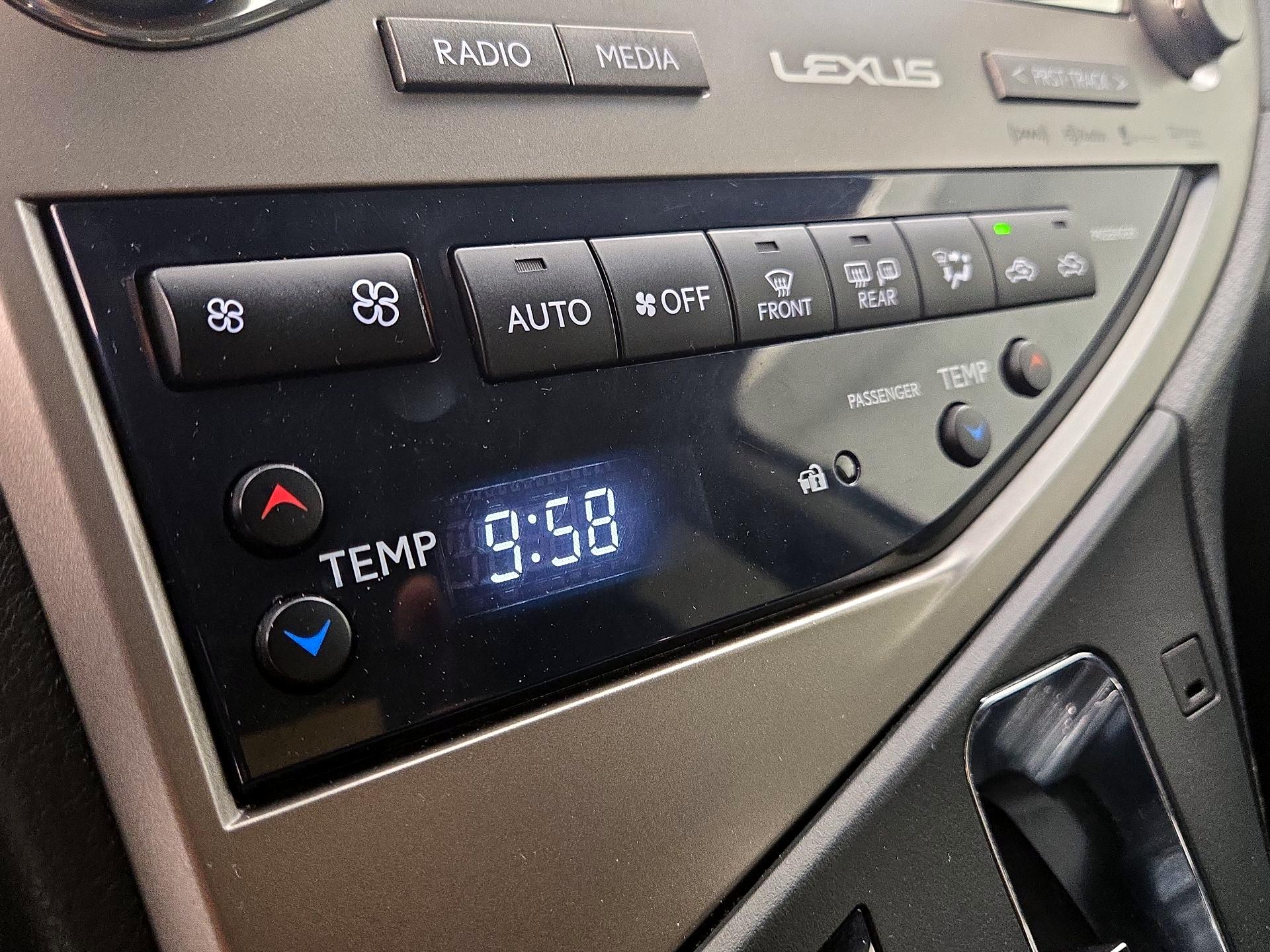 Thumbnail: 2015 Lexus RX - 17