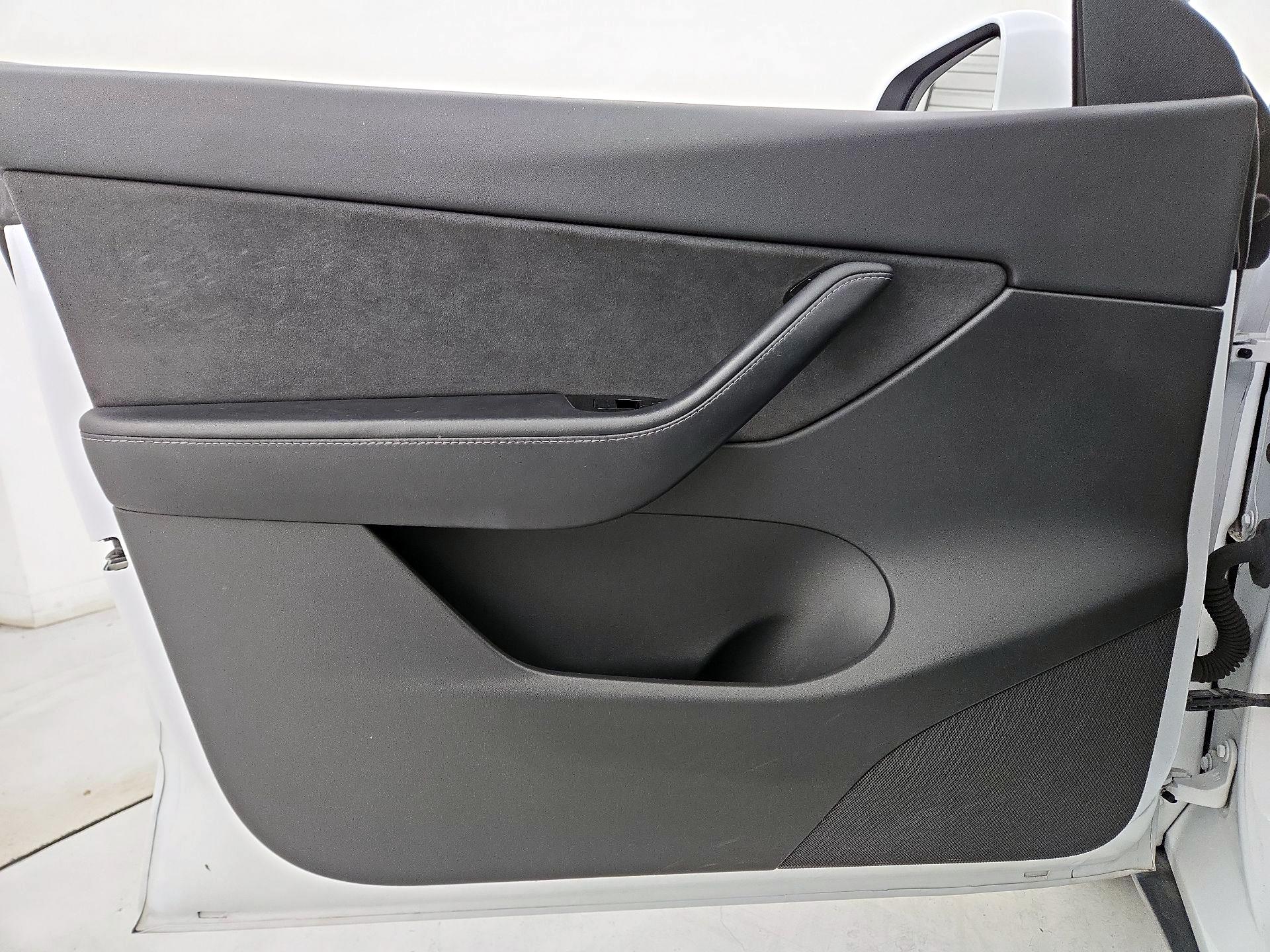 Thumbnail: 2020 Tesla Model Y - 12