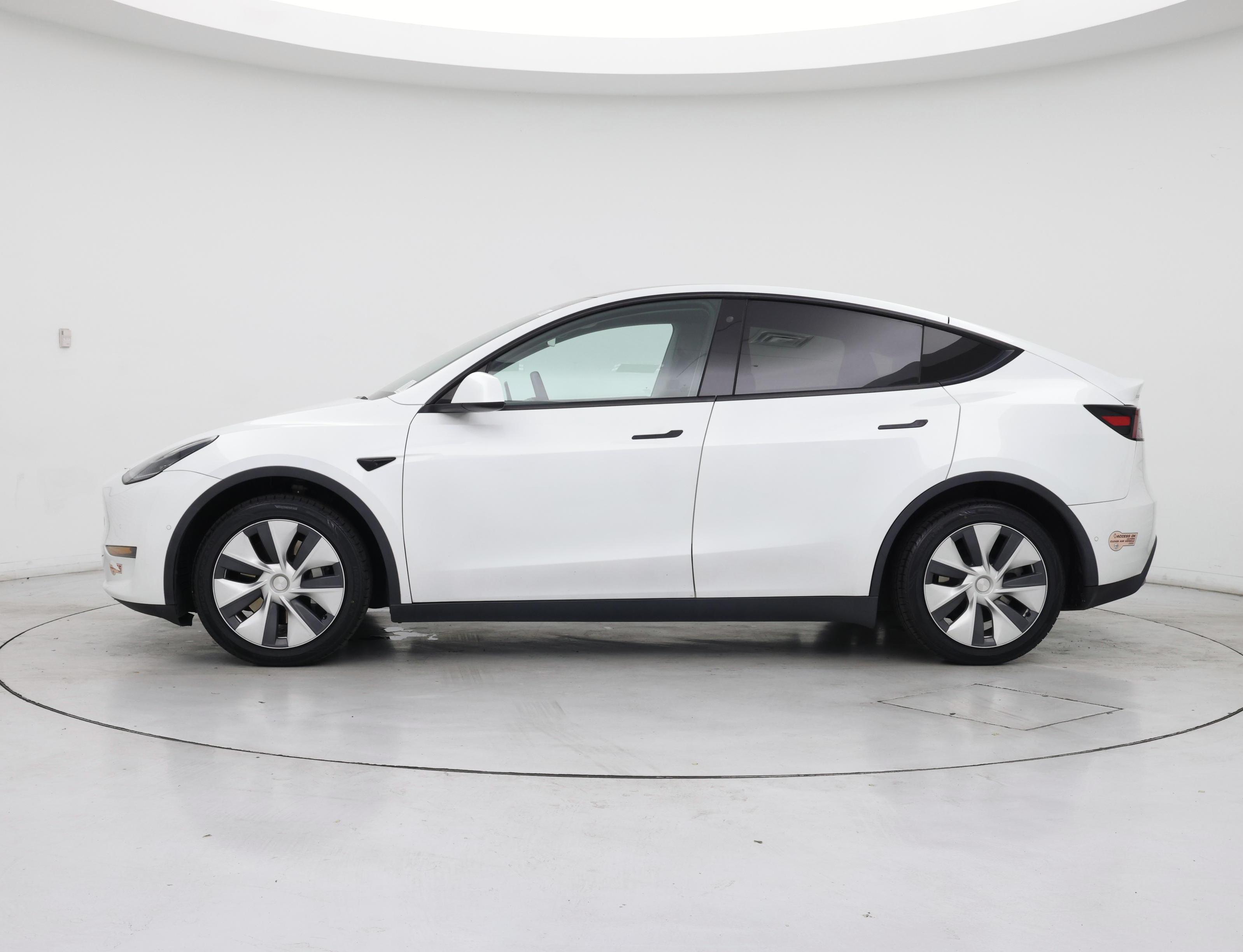 Thumbnail: 2020 Tesla Model Y - 3