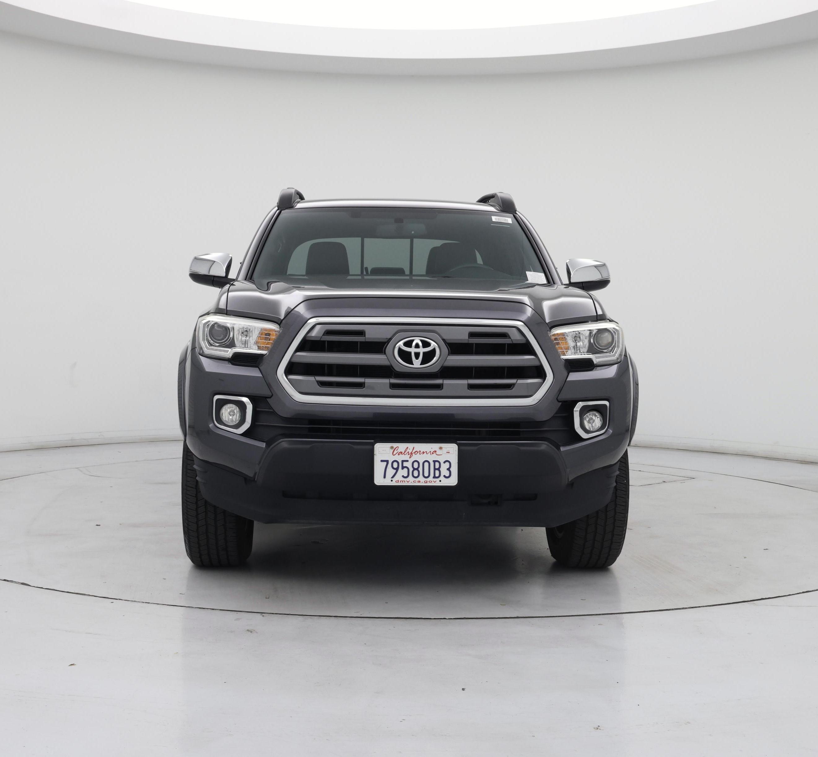 Thumbnail: 2017 Toyota Tacoma - 5