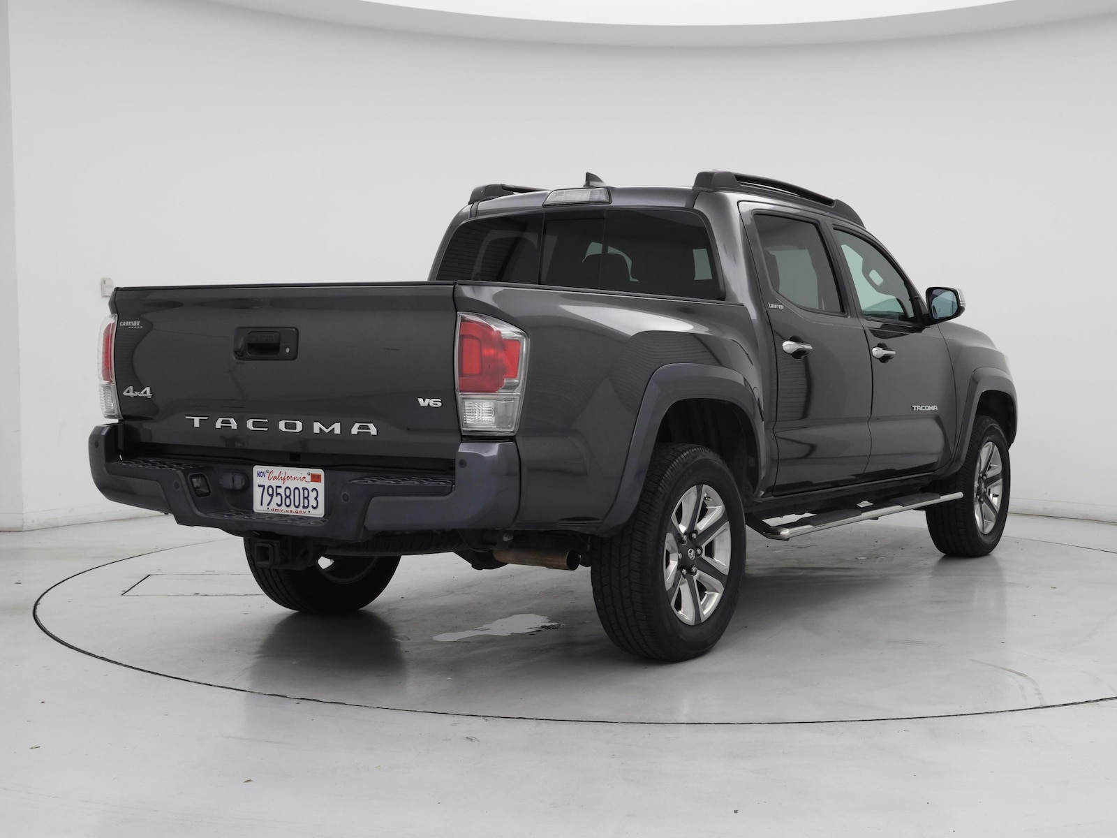2017 Toyota Tacoma Limited - Photo 9