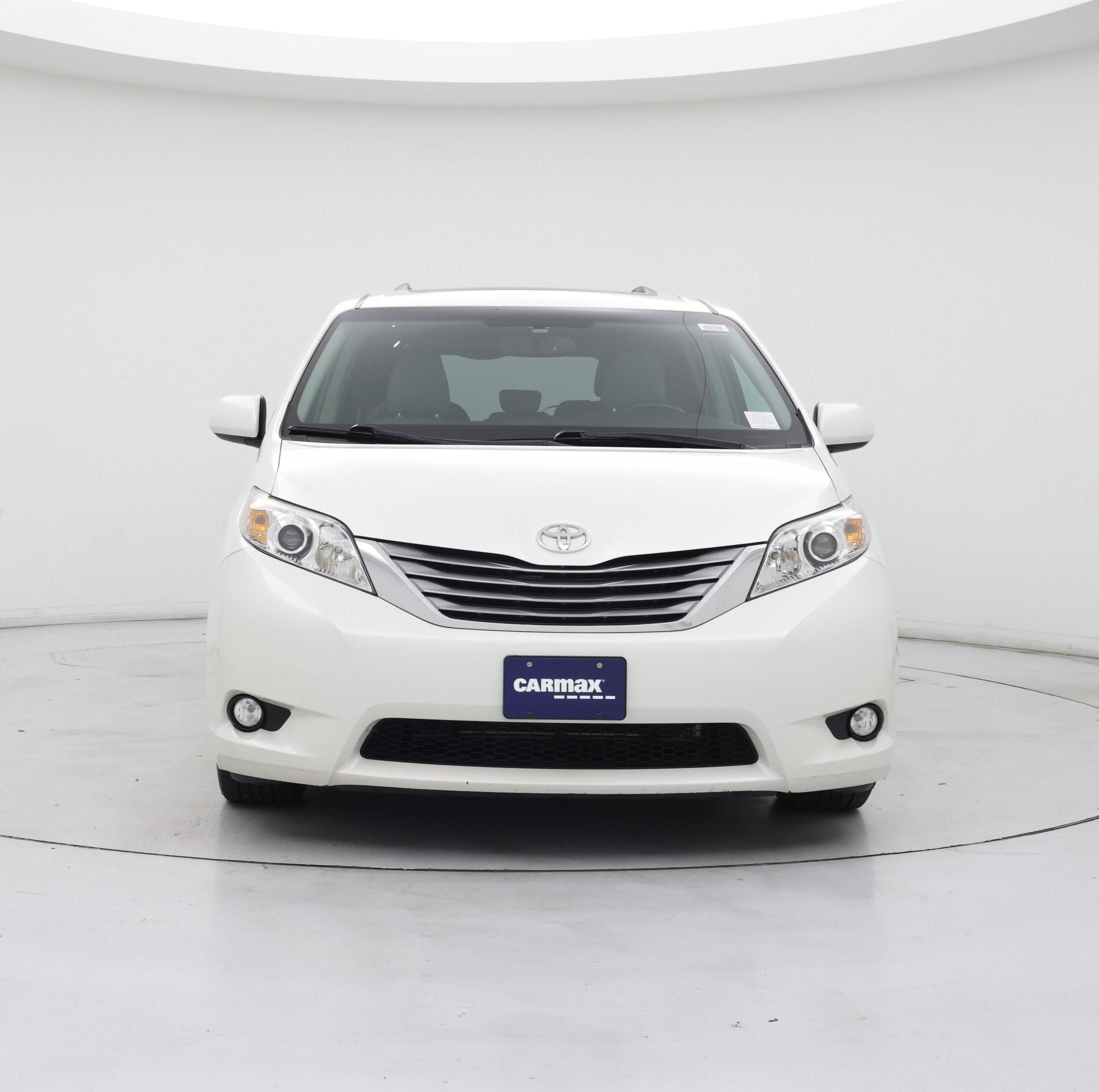 Thumbnail: 2016 Toyota Sienna - 5