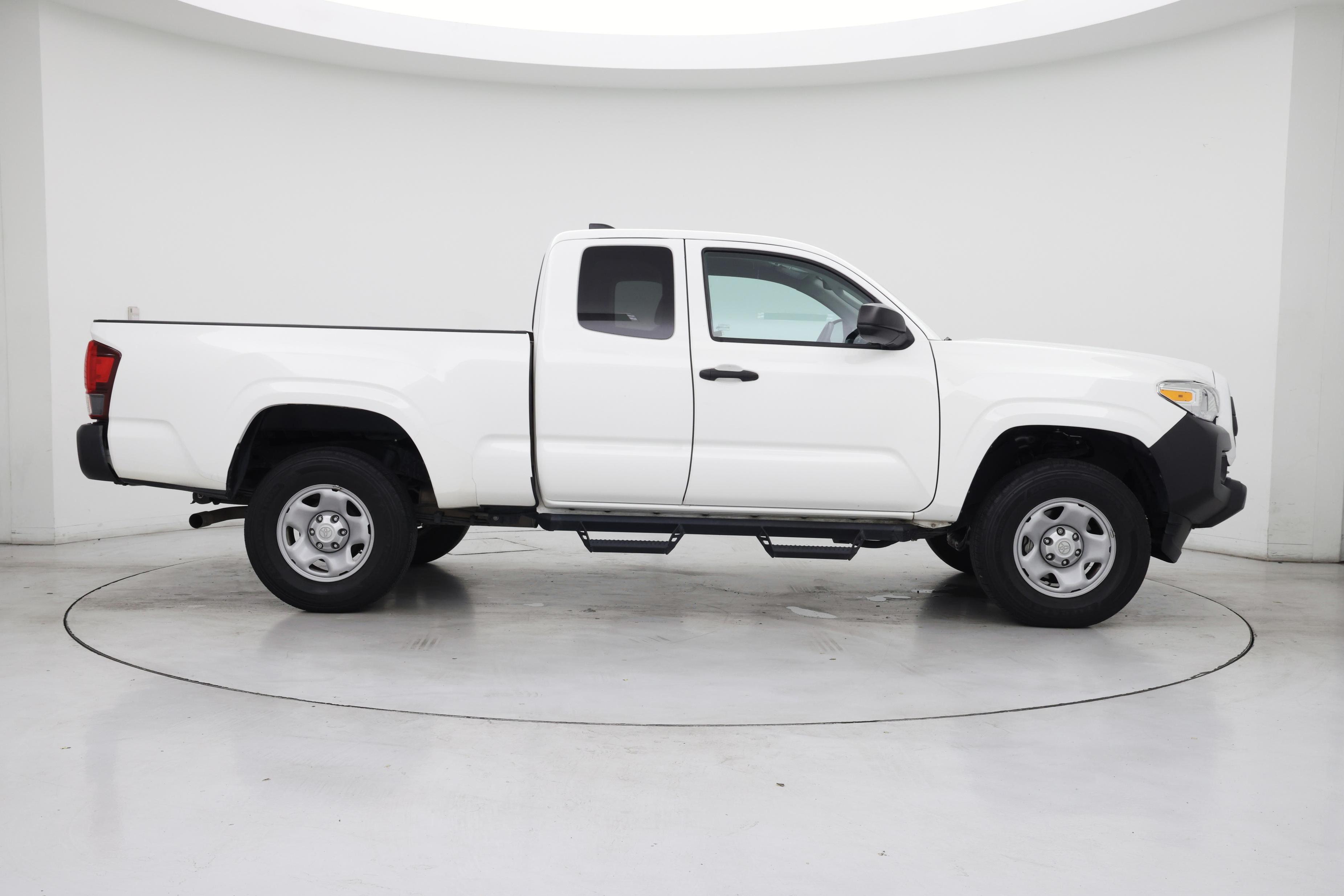 Thumbnail: 2023 Toyota Tacoma - 7