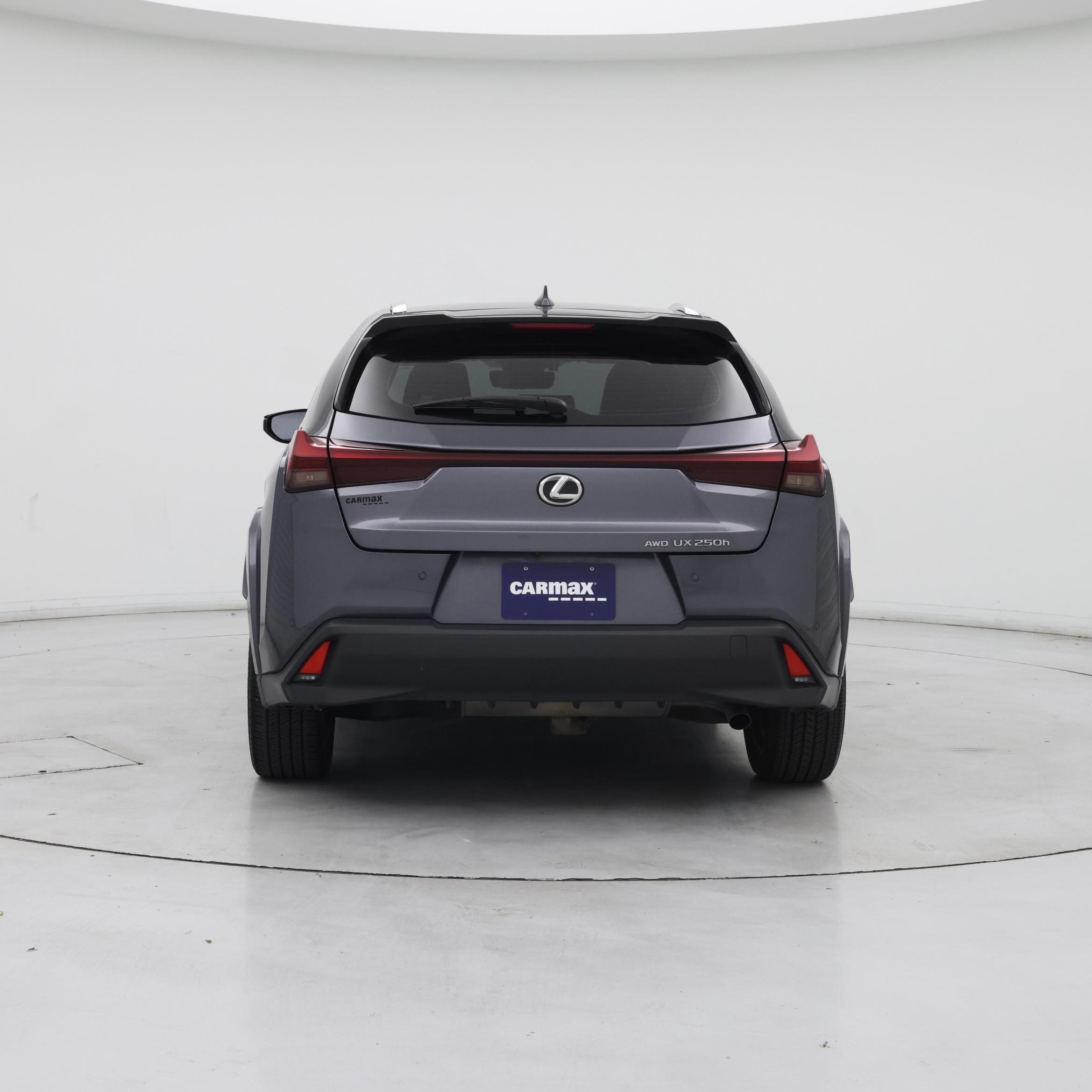 Thumbnail: 2024 Lexus UX - 6