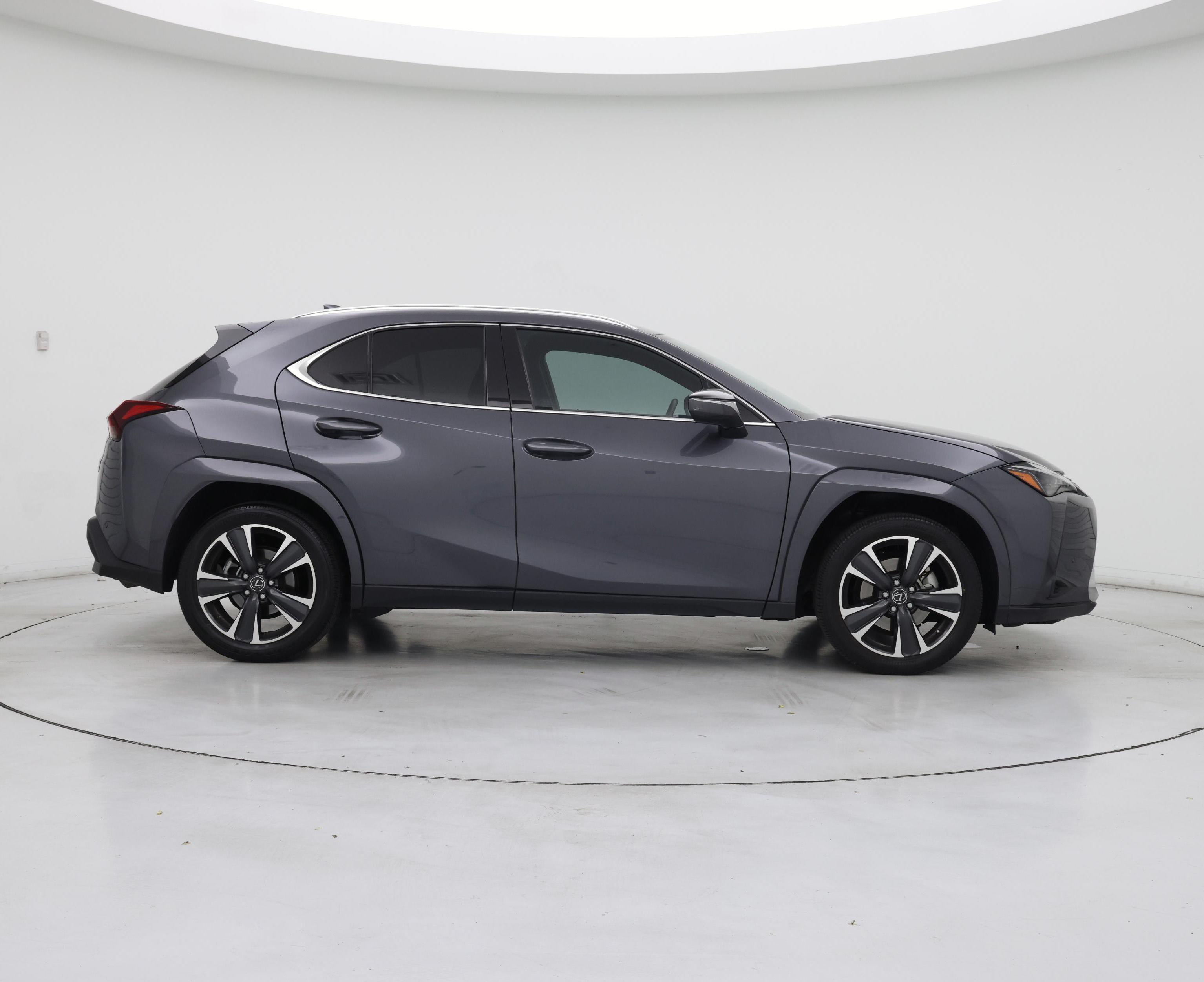 Thumbnail: 2024 Lexus UX - 7