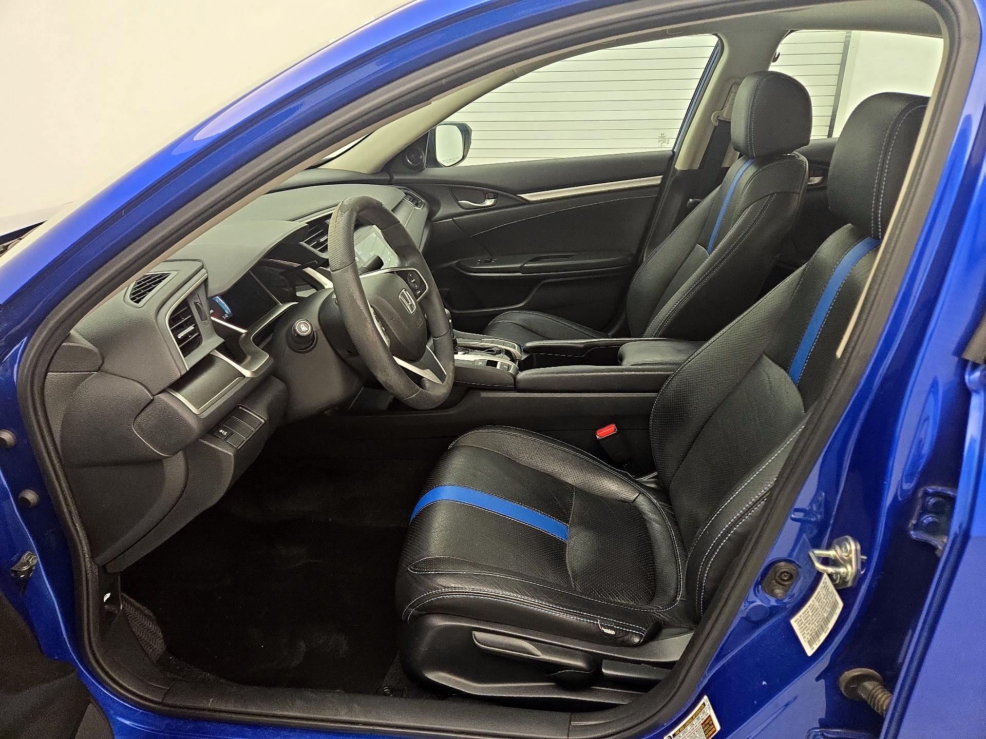 Thumbnail: 2016 Honda Civic - 11