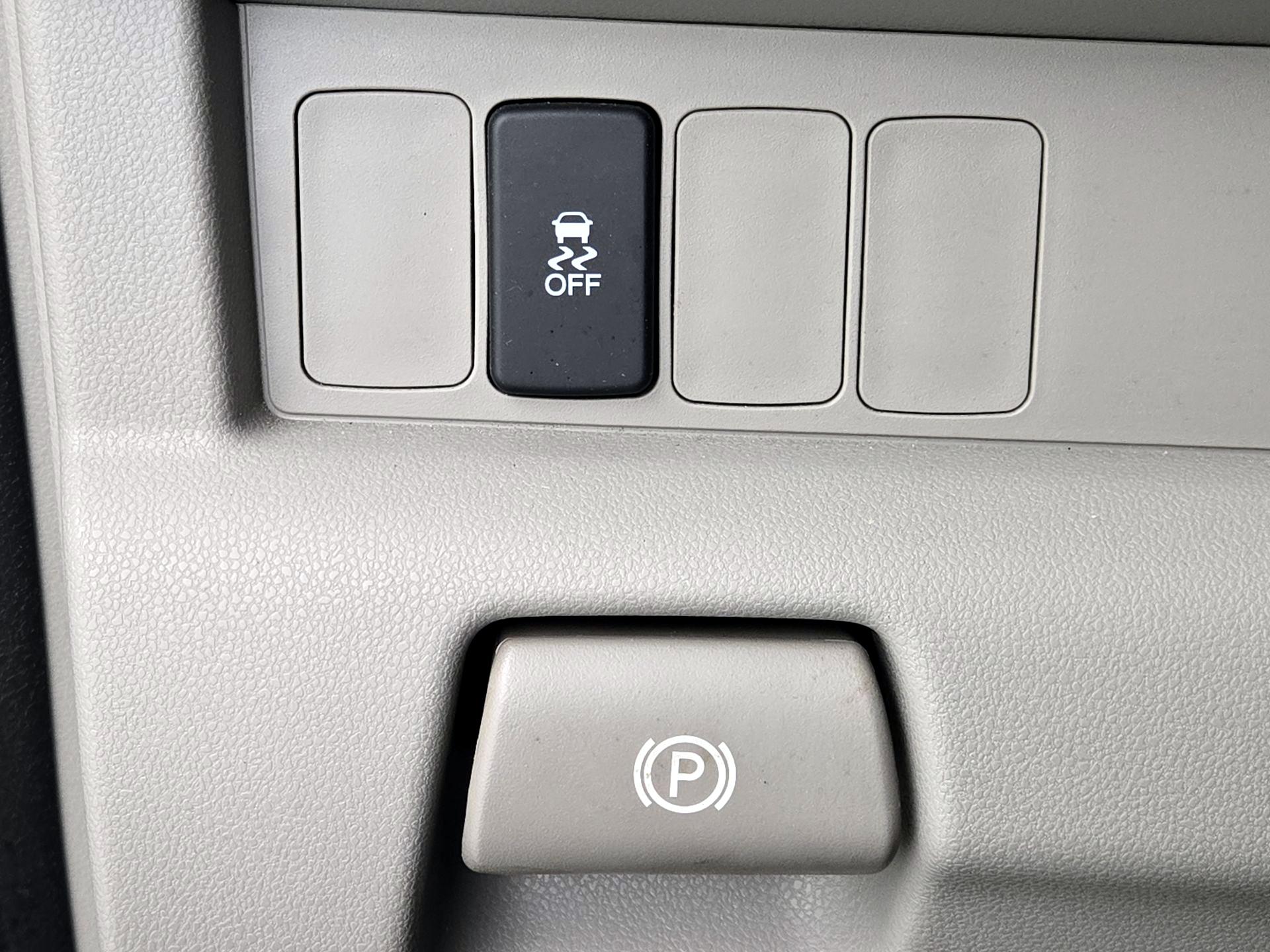 Thumbnail: 2015 Honda Pilot - 13