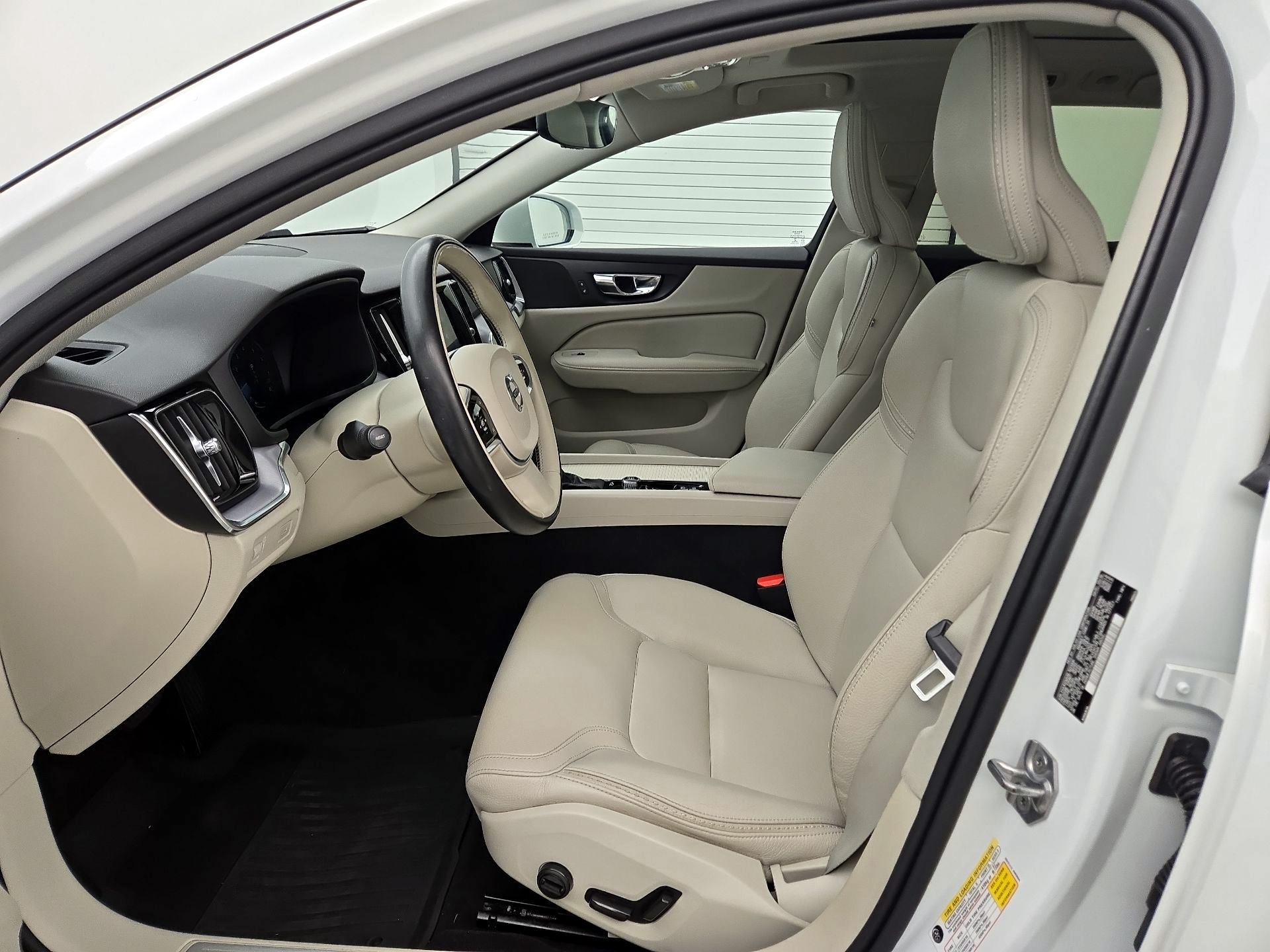 Thumbnail: 2020 Volvo S60 - 11