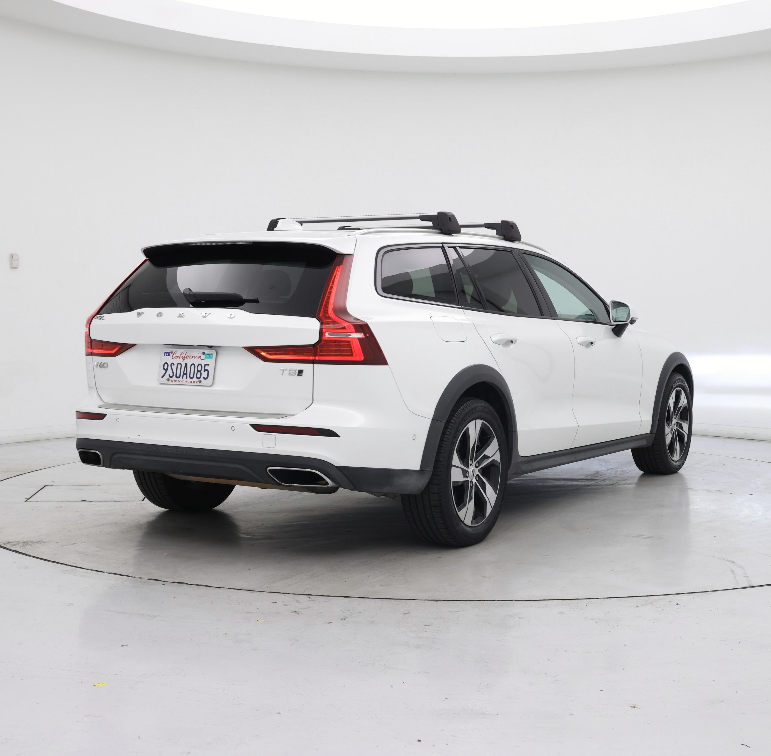 Thumbnail: 2020 Volvo S60 - 8