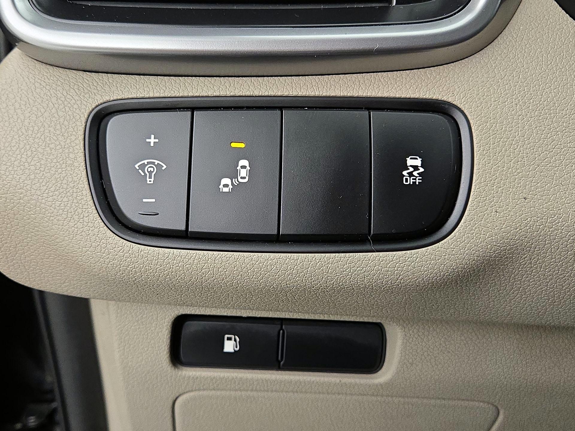 Thumbnail: 2019 Kia Sorento - 13