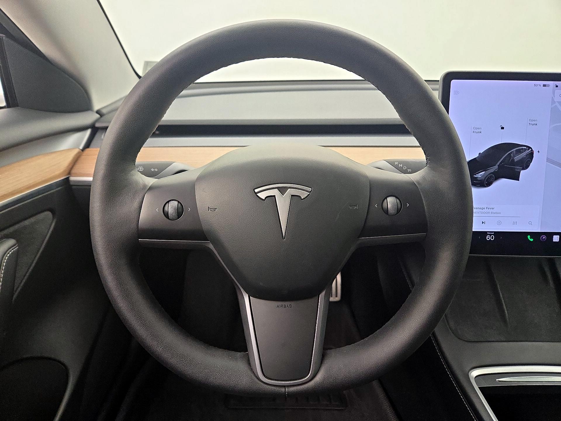 Thumbnail: 2021 Tesla Model 3 - 10