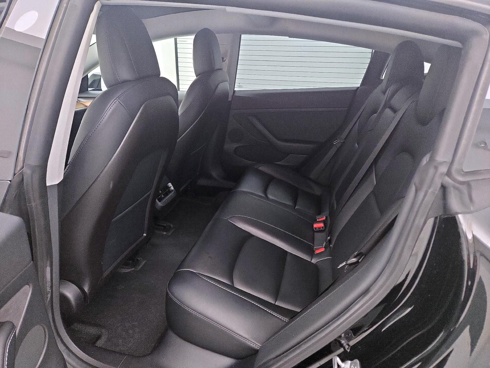 Thumbnail: 2021 Tesla Model 3 - 20