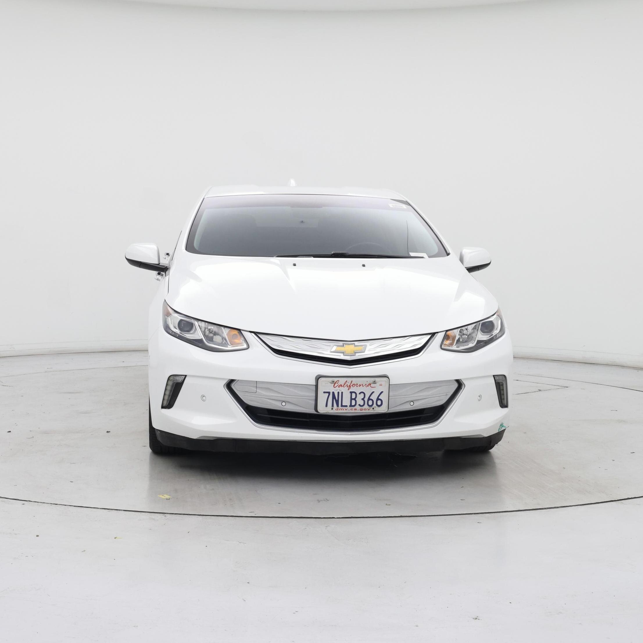 Thumbnail: 2016 Chevrolet Volt - 5