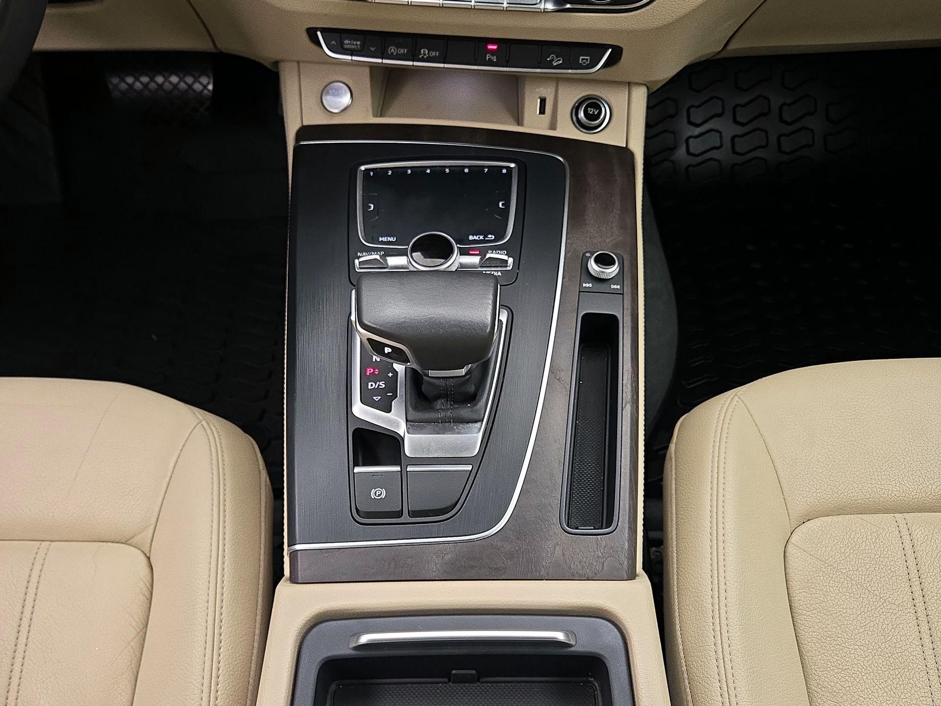 Thumbnail: 2018 Audi Q5 - 18